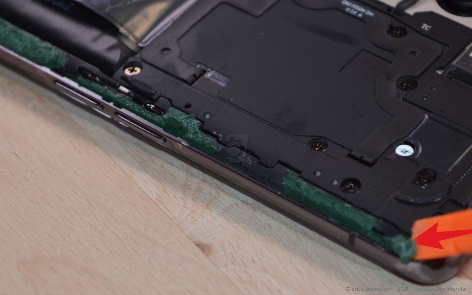 Changement de batterie sur Find X2 Pro photo 2