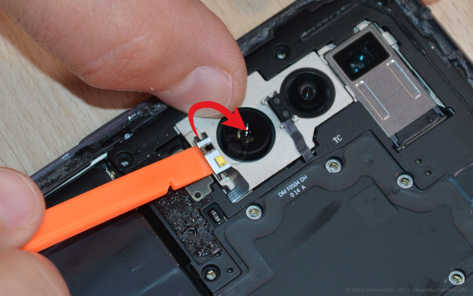 Changement de batterie sur Find X2 Pro photo 2