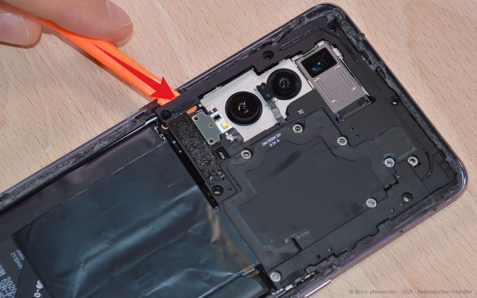 Changement du connecteur de charge sur Find X2 Pro photo 2