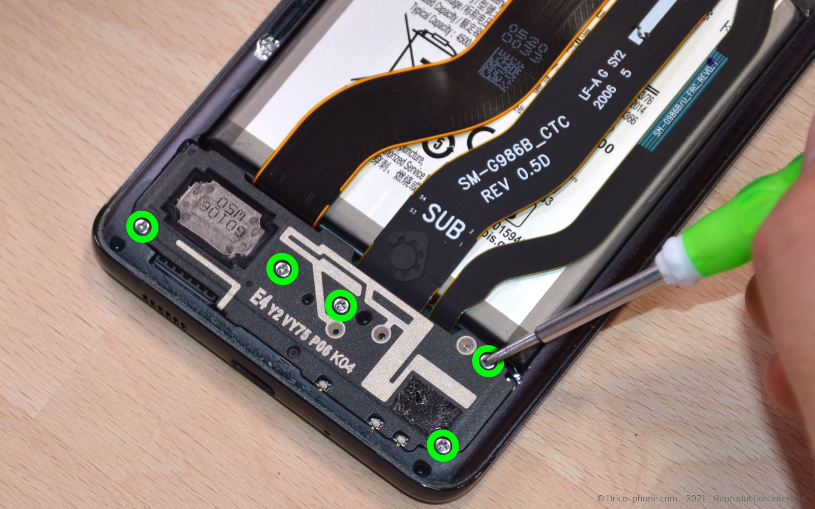 Changement du connecteur de charge sur Galaxy S20 Plus photo 1