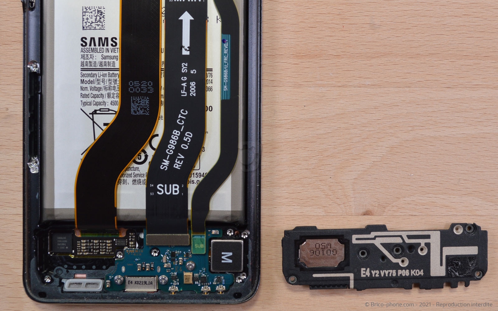 Changement du connecteur de charge sur Galaxy S20 Plus photo 4