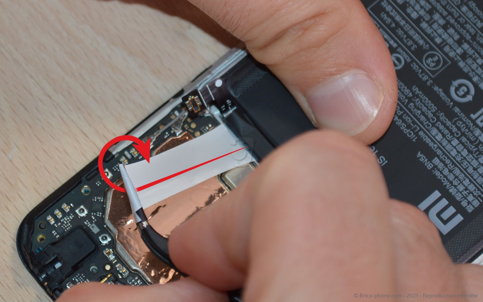 Changement de batterie sur Poco M3 Pro photo 2