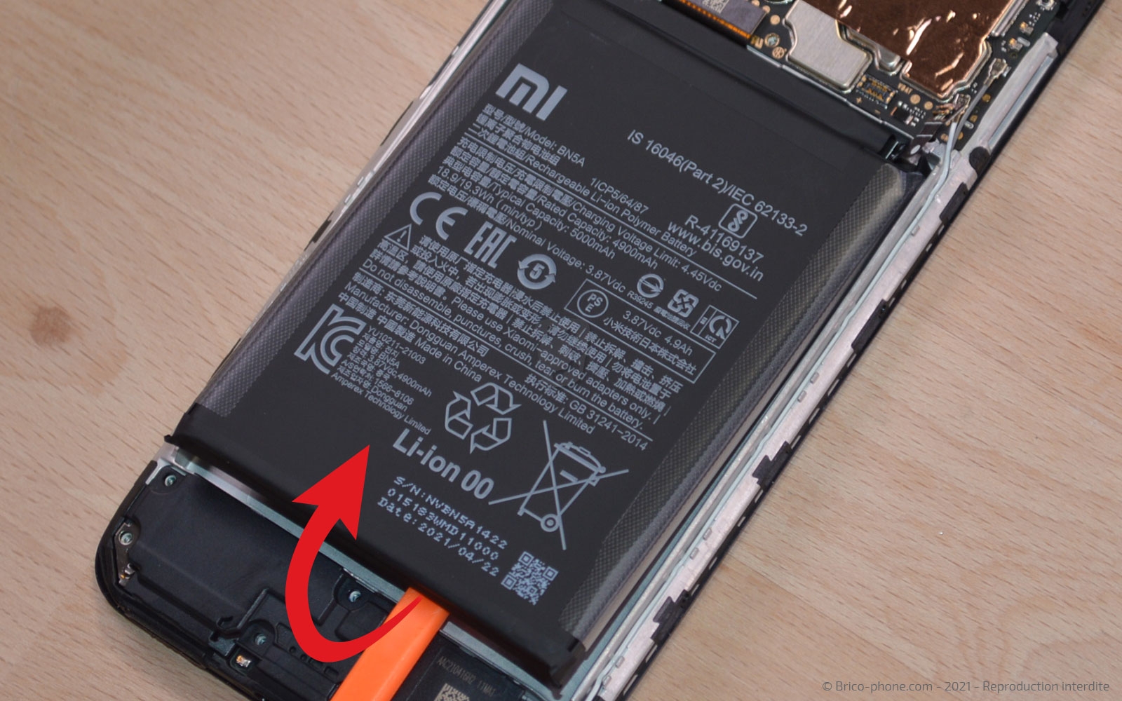 Changement de batterie sur Poco M3 Pro photo 3