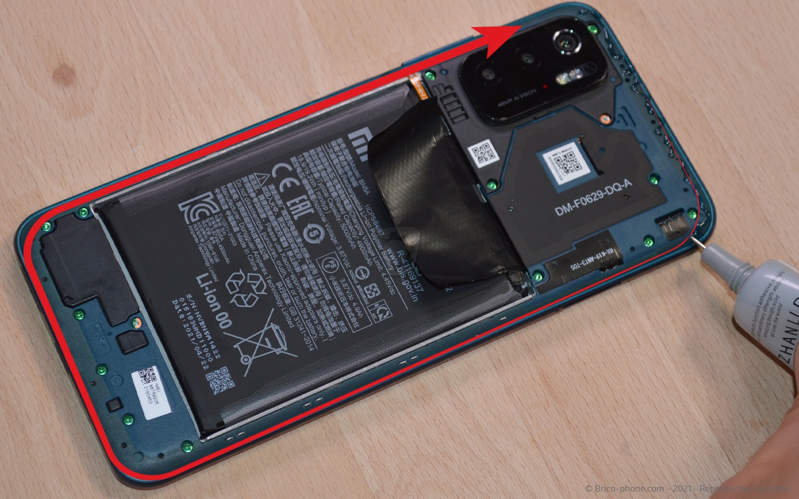 Changement de batterie sur Poco M3 Pro photo 3