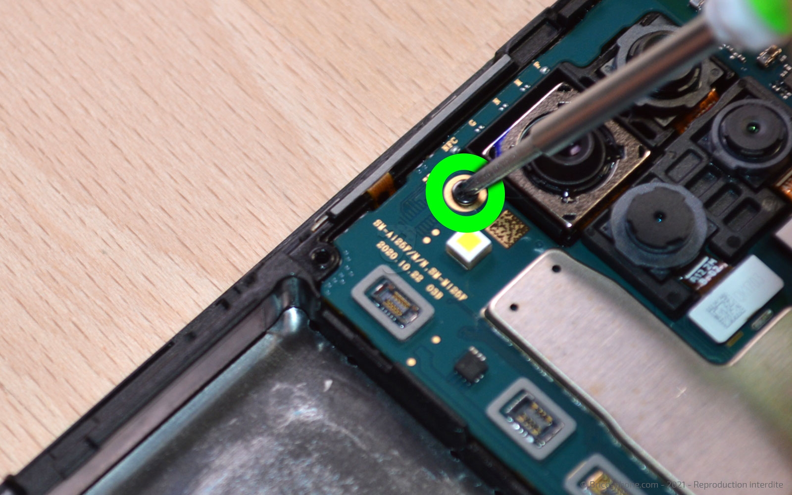 Changement du bloc écran sur Galaxy A12 / A12 Nacho photo 2