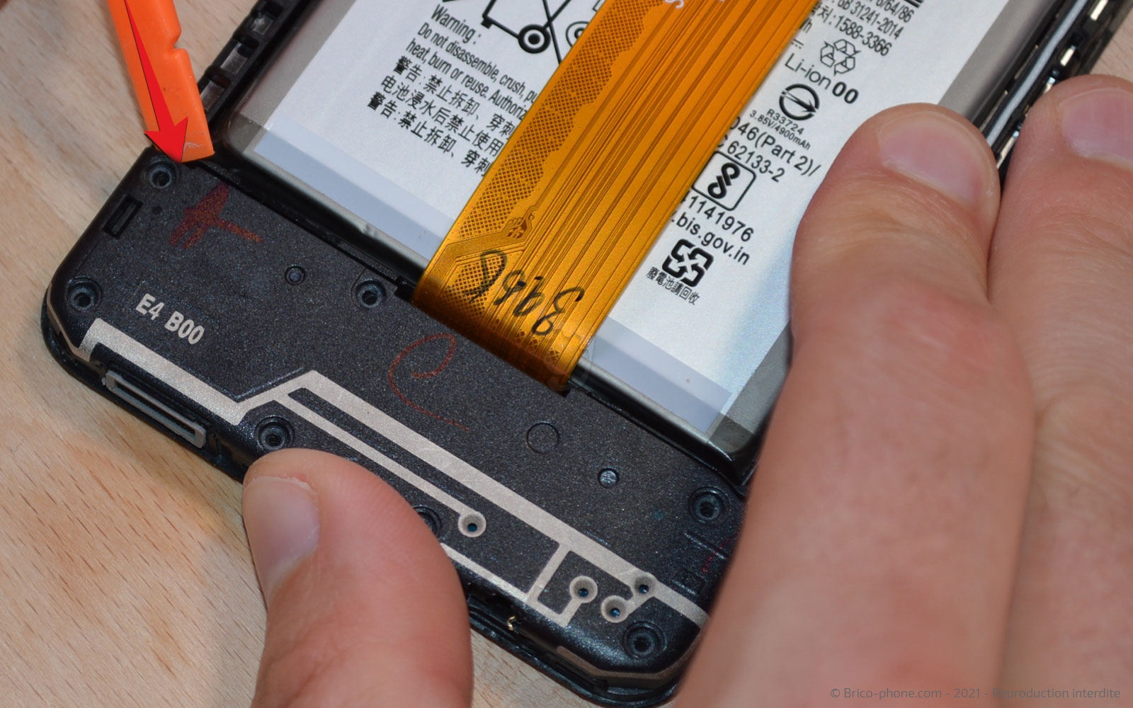 Changement du connecteur de charge sur Galaxy A12 / A12 Nacho photo 2