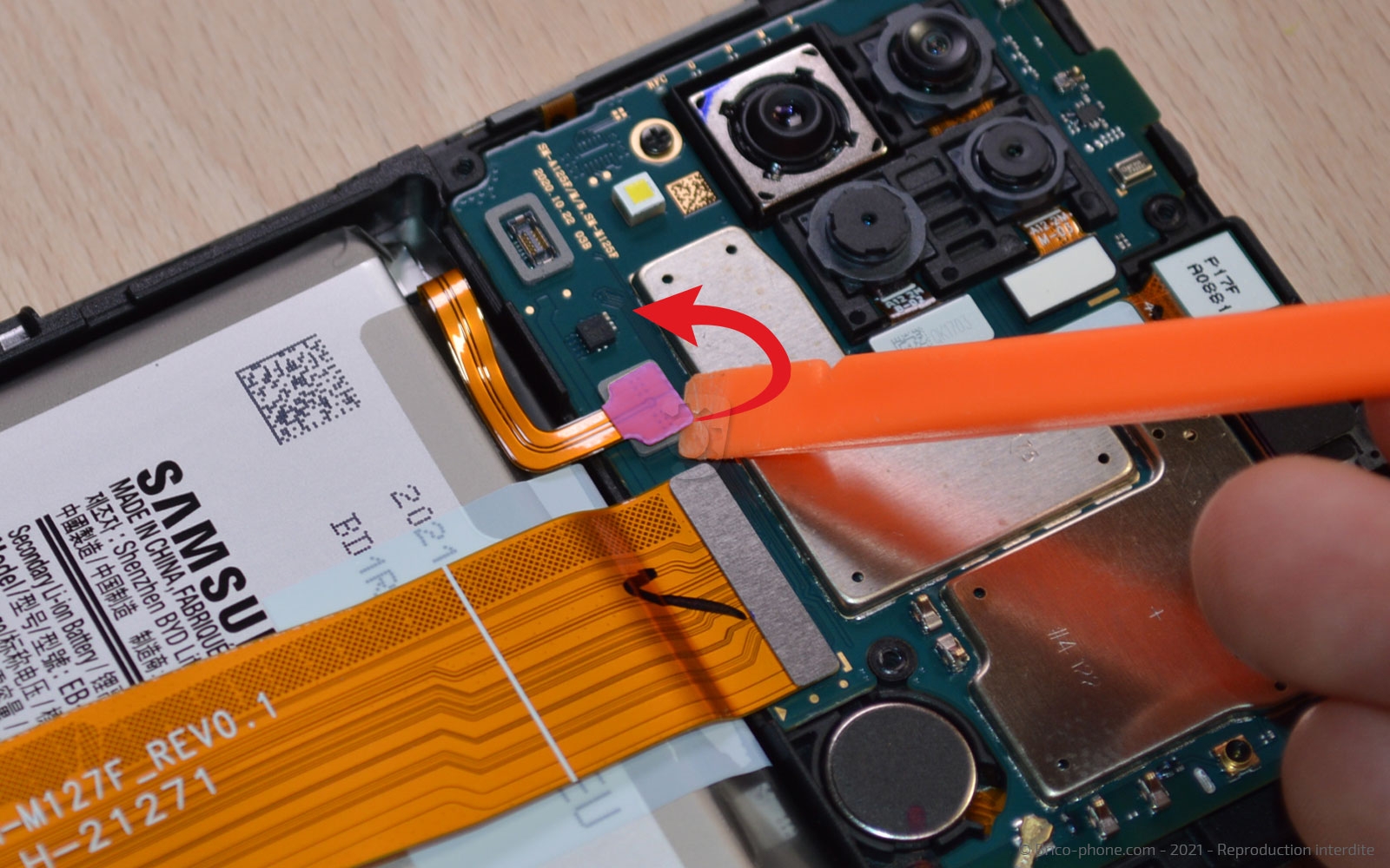 Changement du connecteur de charge sur Galaxy A12 / A12 Nacho photo 4