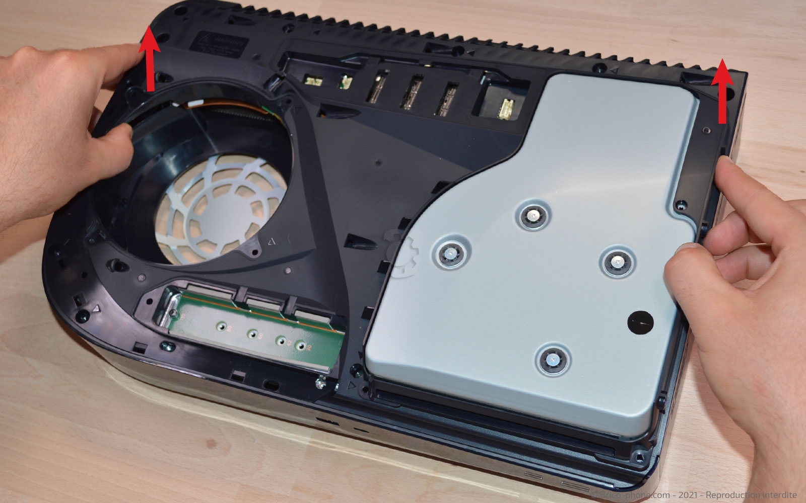 Démontage complet de la Console sur Playstation 5 photo 2