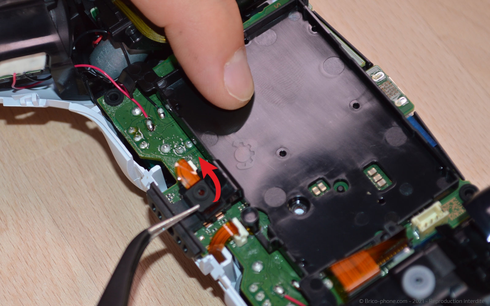 Démontage complet de la manette sur Playstation 5 photo 2