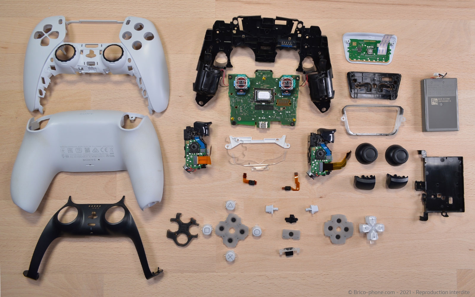 Démontage complet de la manette sur Playstation 5 photo 1