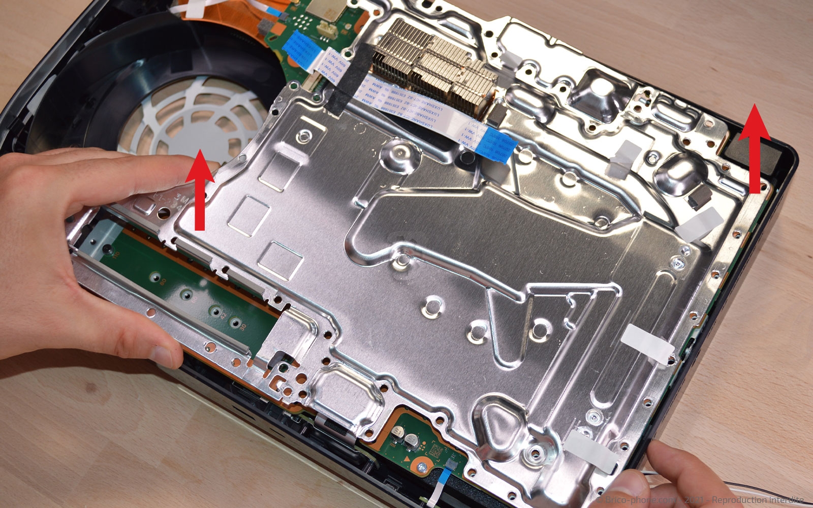 Changement du bloc d'alimentation sur Playstation 5 photo 1