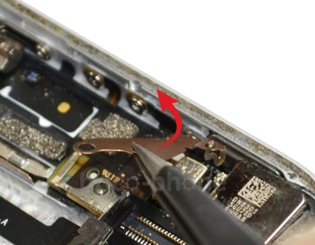 Changement de nappe bouton Power sur iPhone 5 photo 1