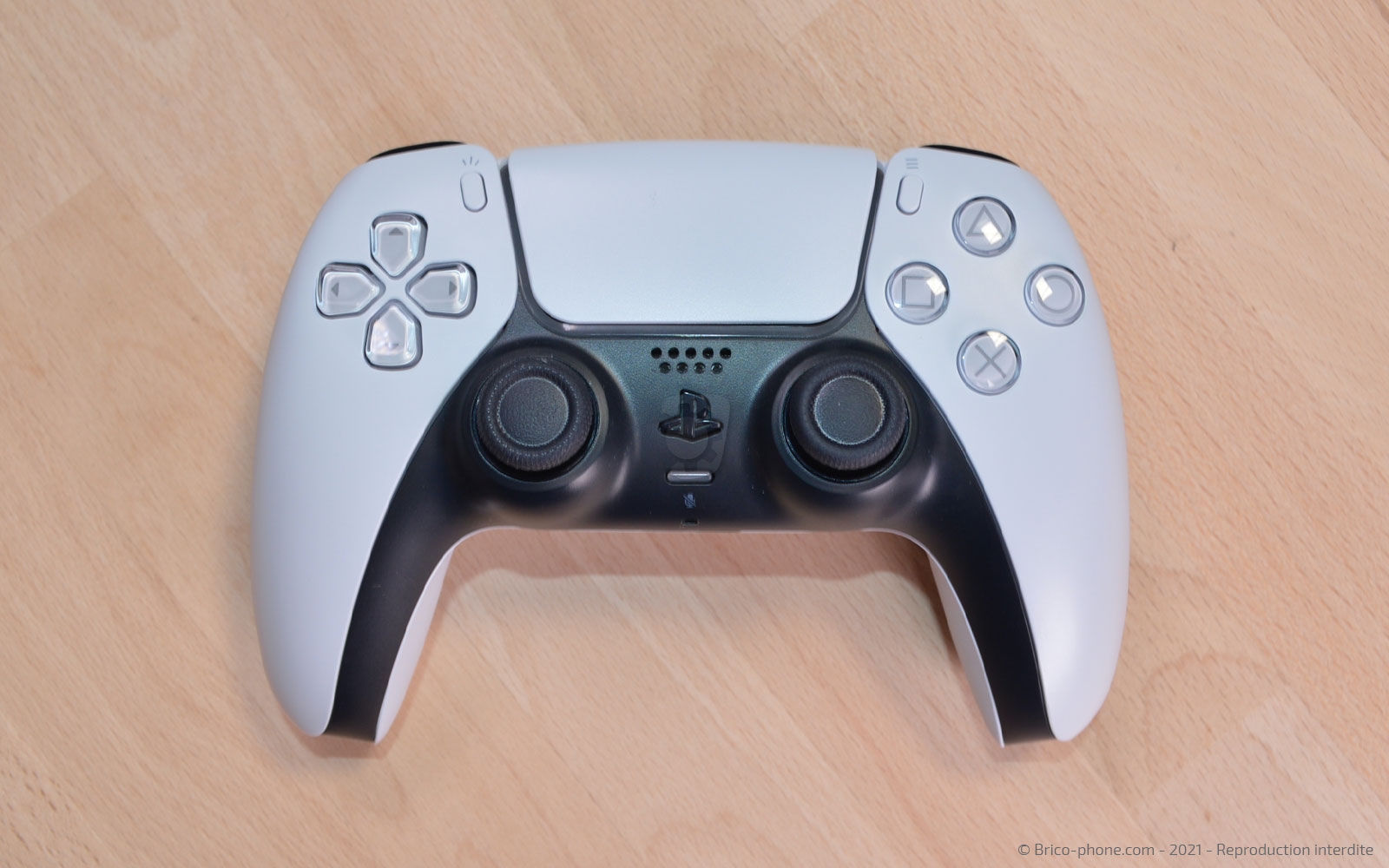 Changement de la batterie de la manette sur Playstation 5 photo 1