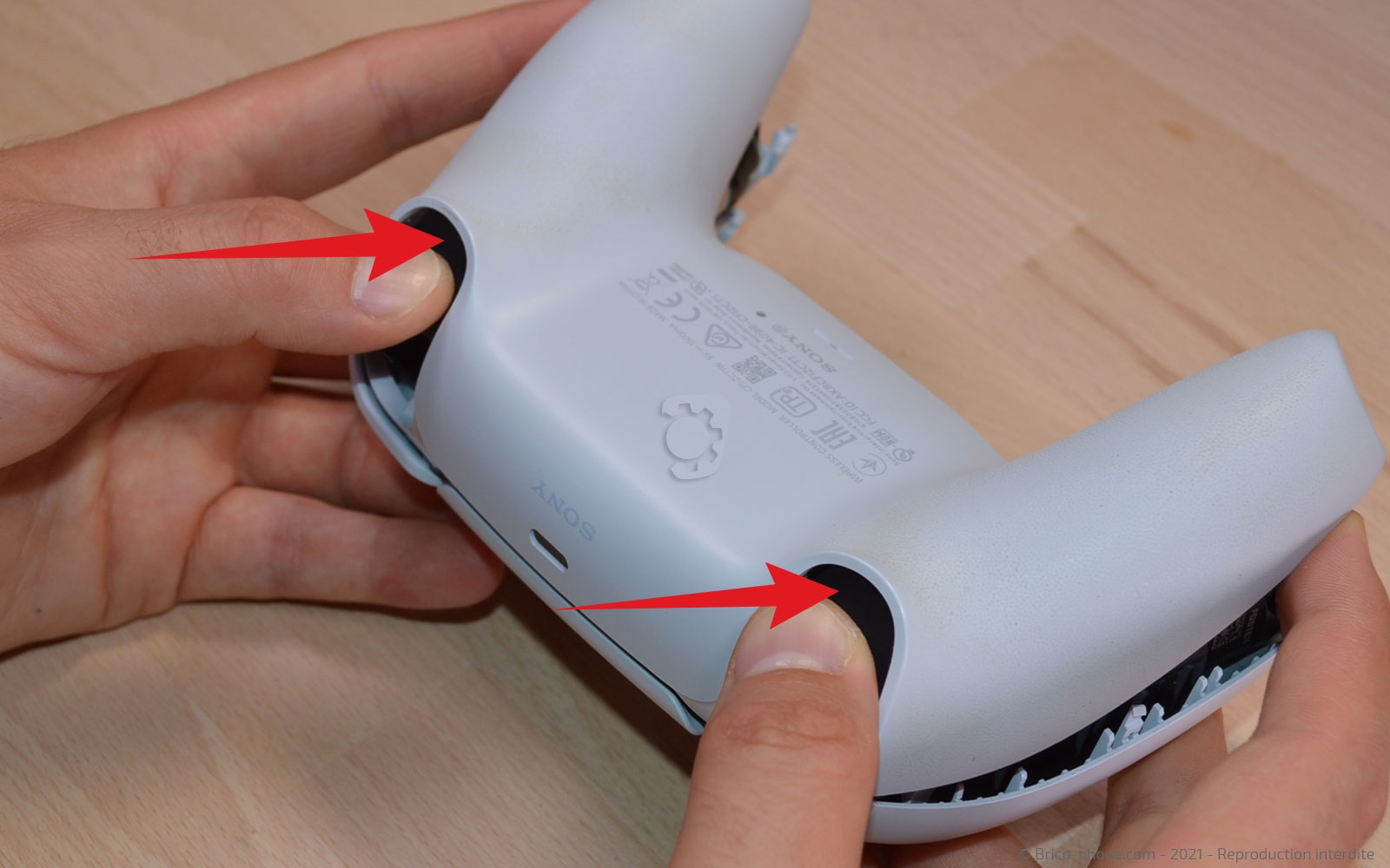 Changement de la batterie de la manette sur Playstation 5 photo 2