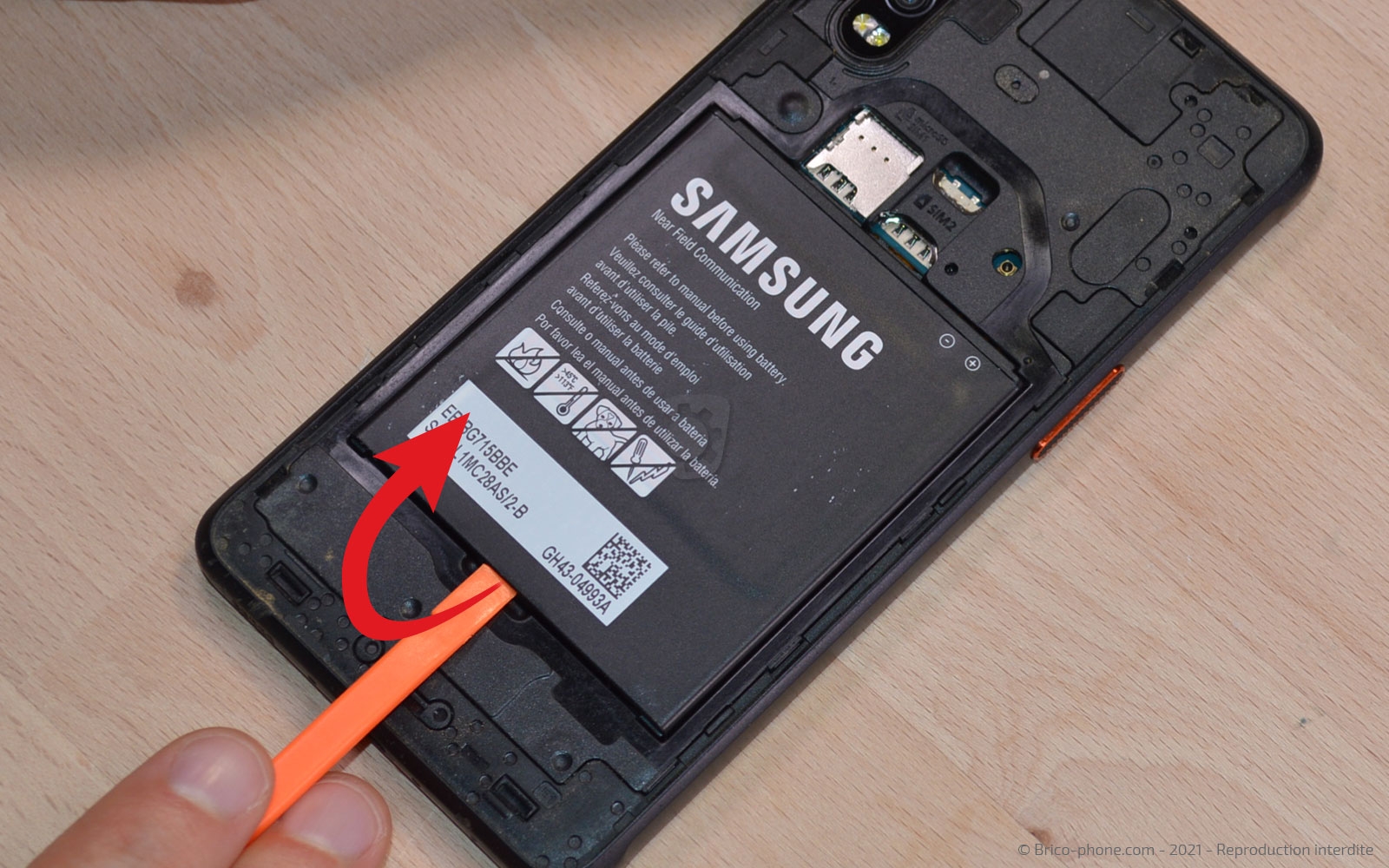 Changement de batterie  sur Galaxy Xcover Pro photo 3