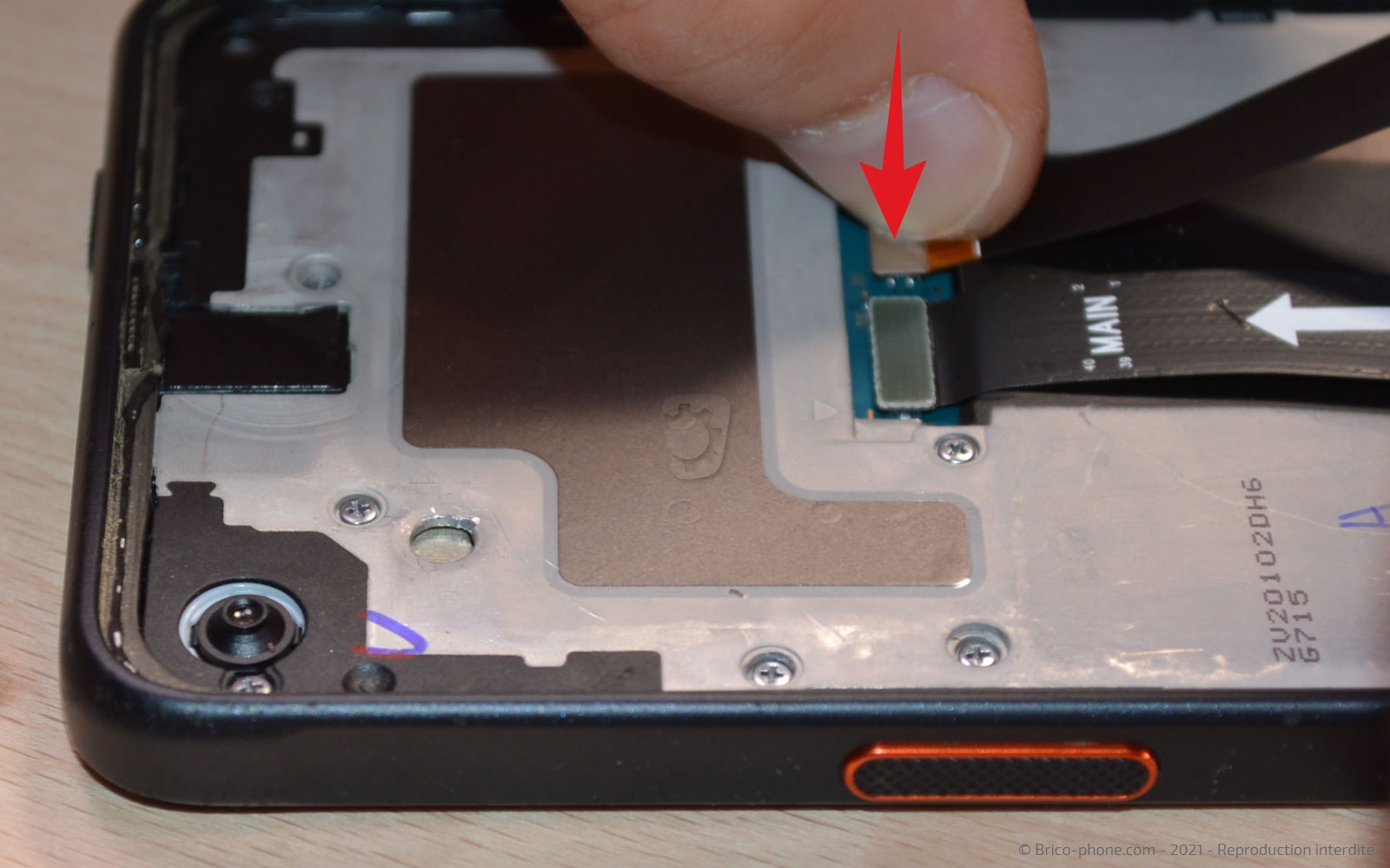 Changement du connecteur de charge sur Galaxy Xcover Pro photo 3