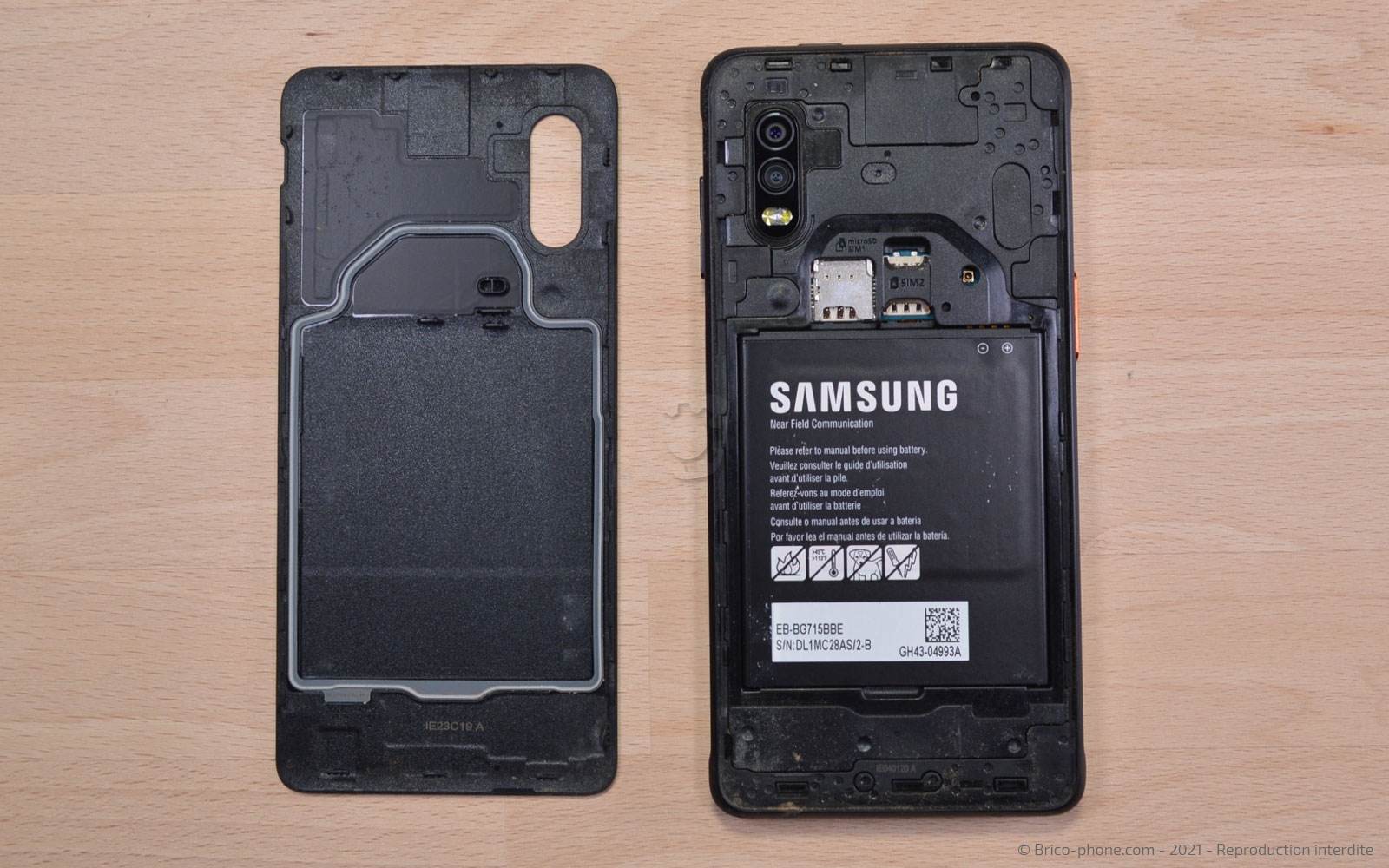 Changement de vitre arrière sur Galaxy Xcover Pro photo 2