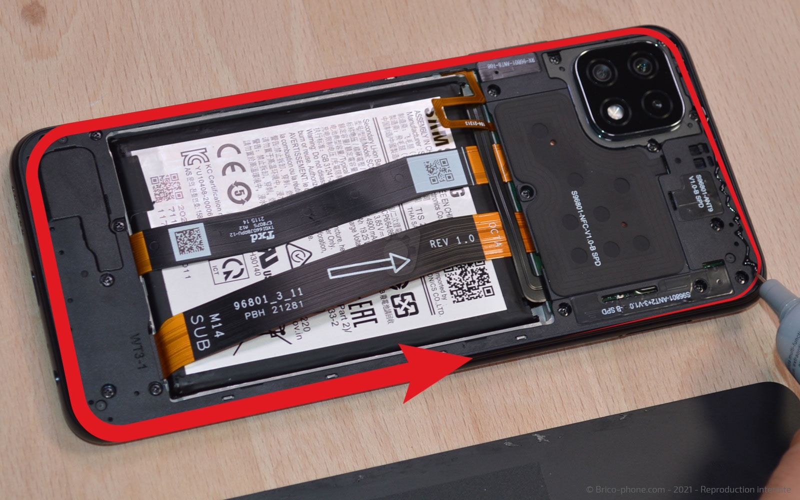 Changement de connecteur de charge sur Galaxy A22 (5G) photo 3