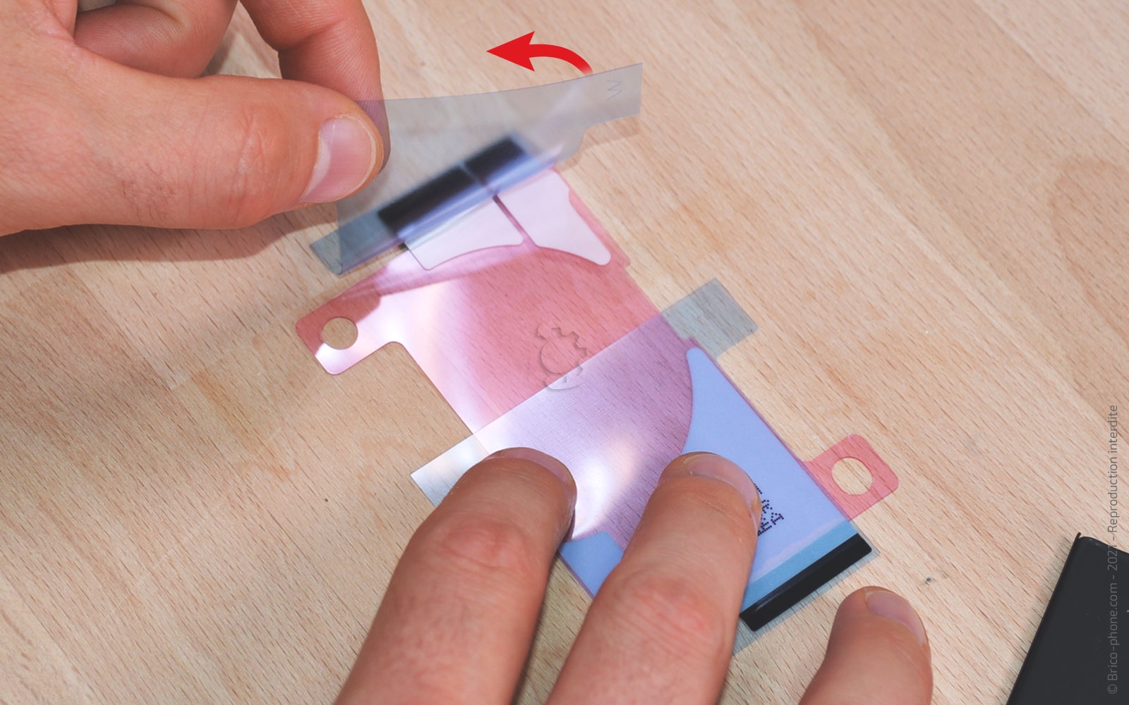 Changement de la batterie sur iPhone 13 photo 1