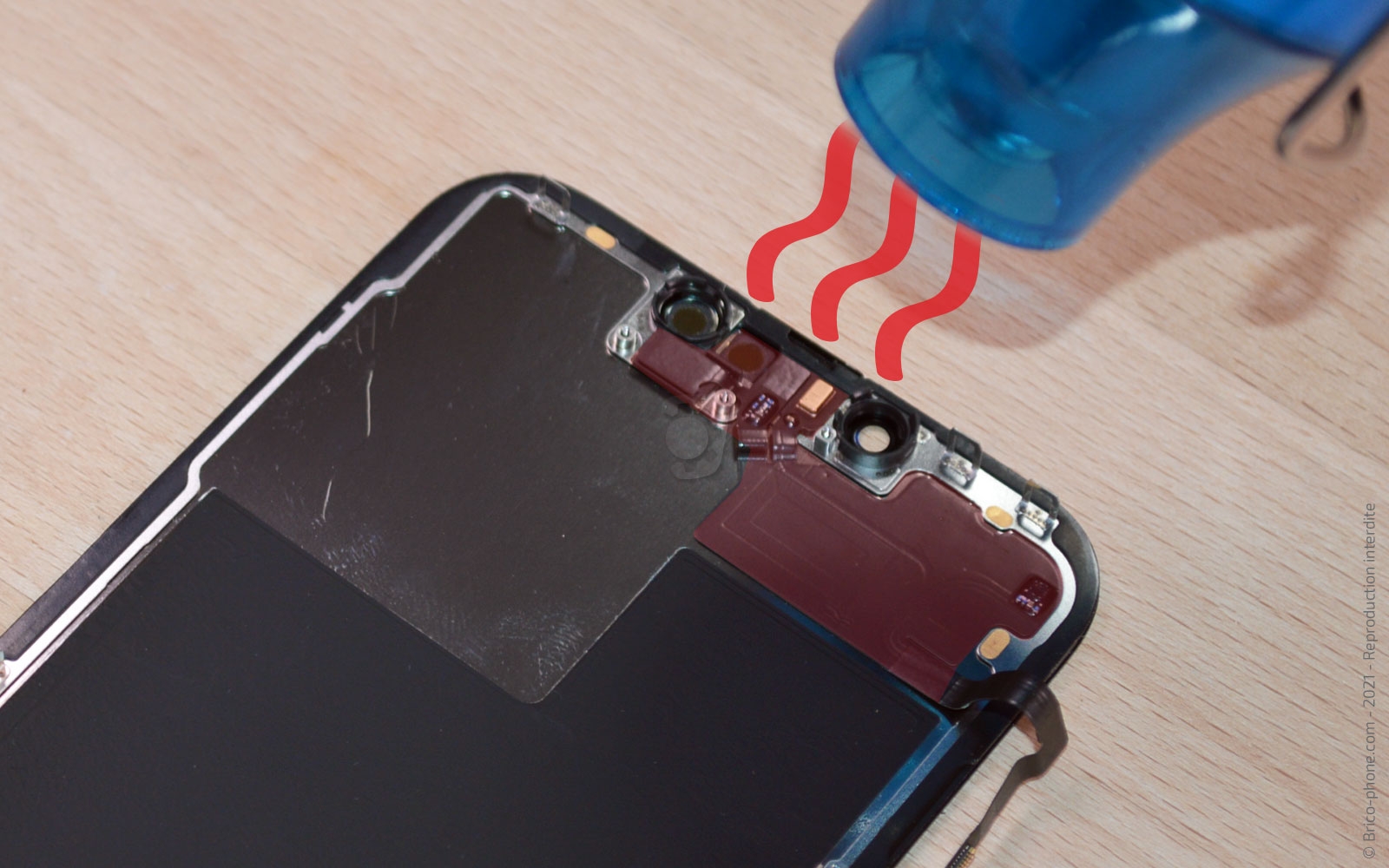 Changement de l'écran (vitre + Oled) sur iPhone 13 Pro photo 1