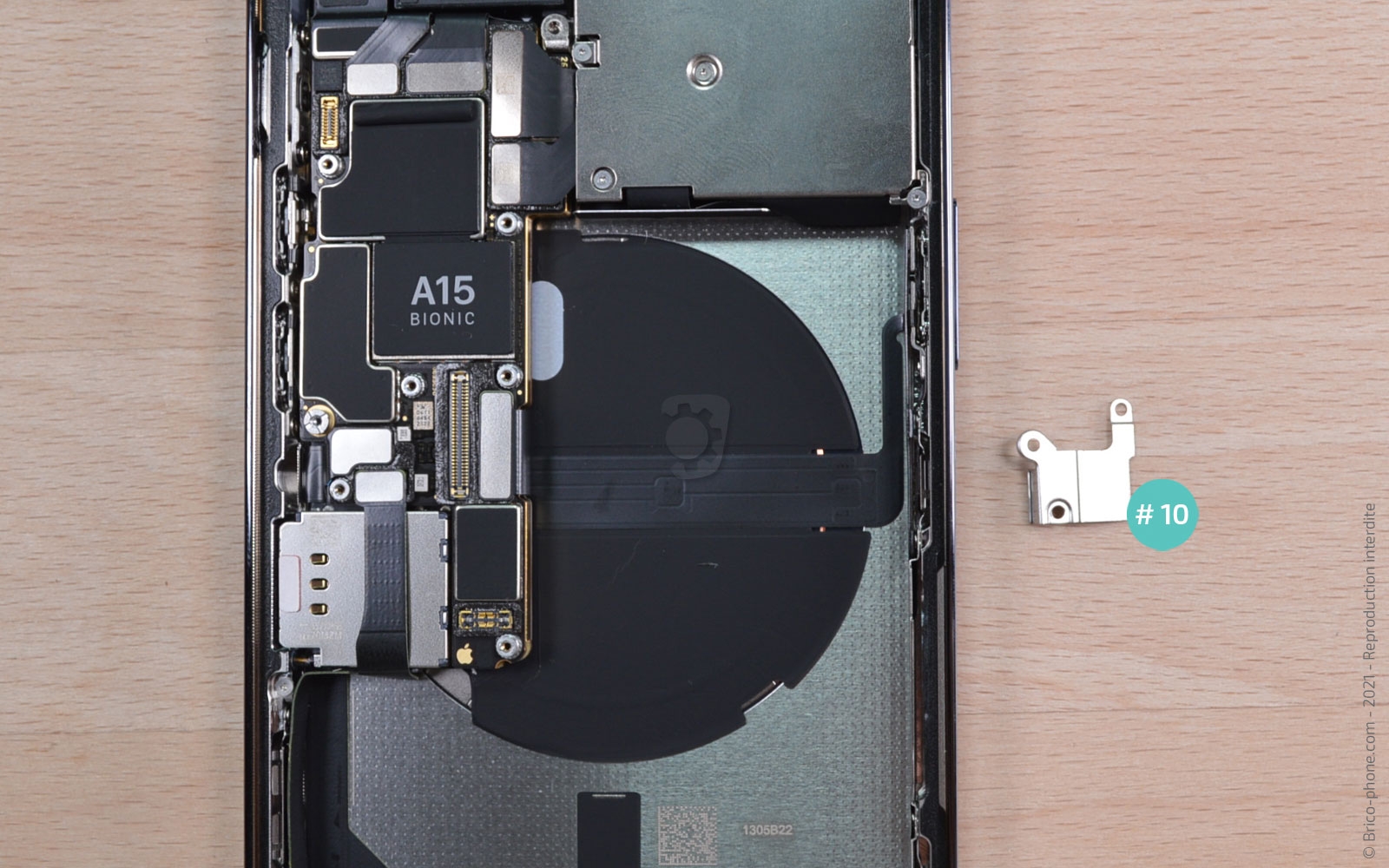 Changement du connecteur de charge sur iPhone 13 Pro photo 3