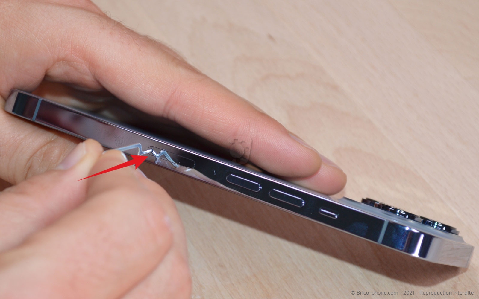 Changement du buzzer (HP interne) sur iPhone 13 Pro photo 2