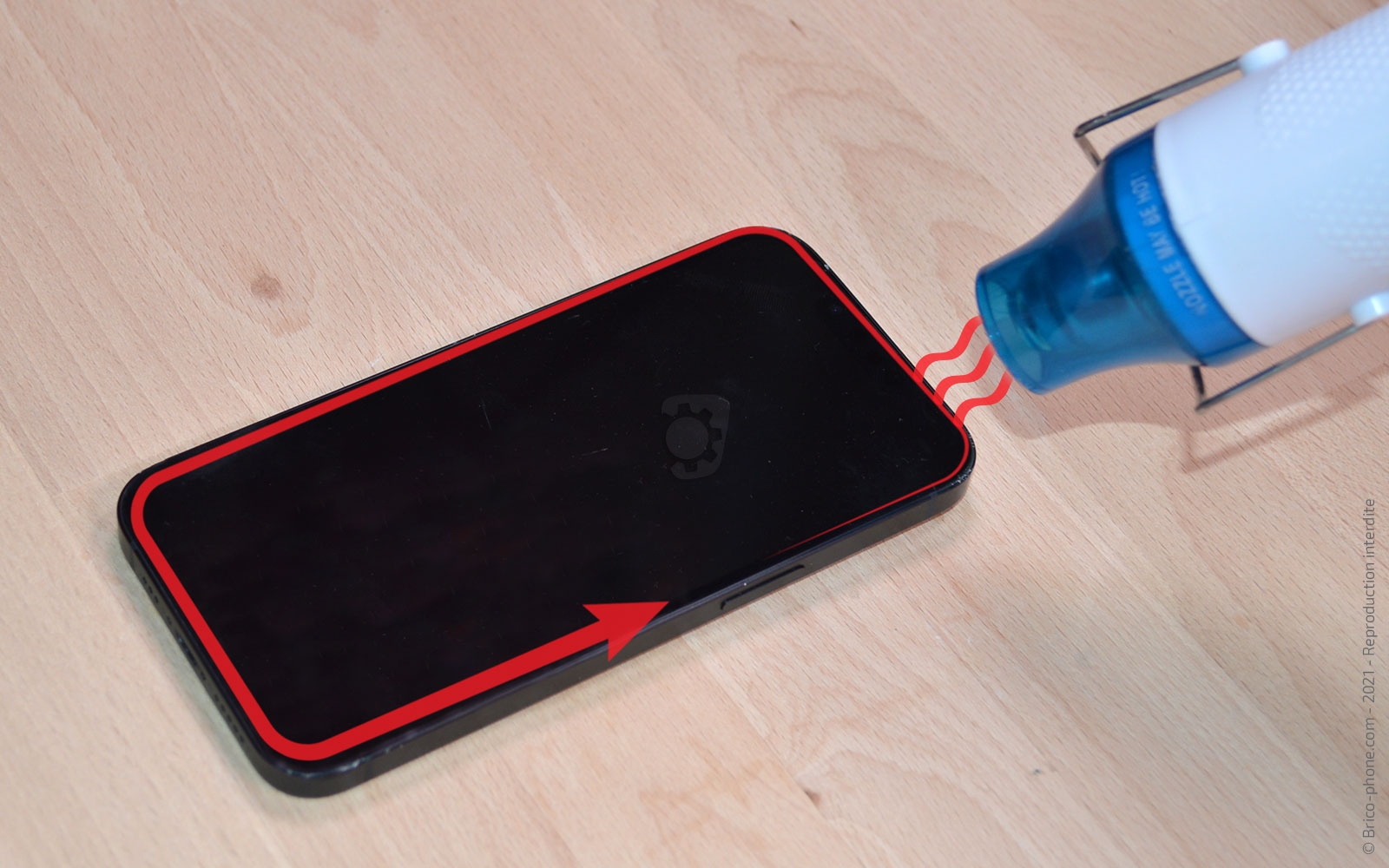 Changement du module des caméras arrière sur iPhone 13 photo 2