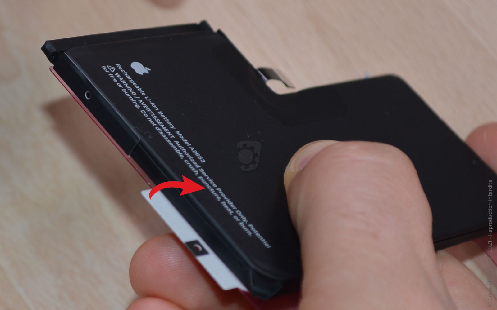 Comment remplacer la batterie sur iPhone 13 Pro Max photo 3