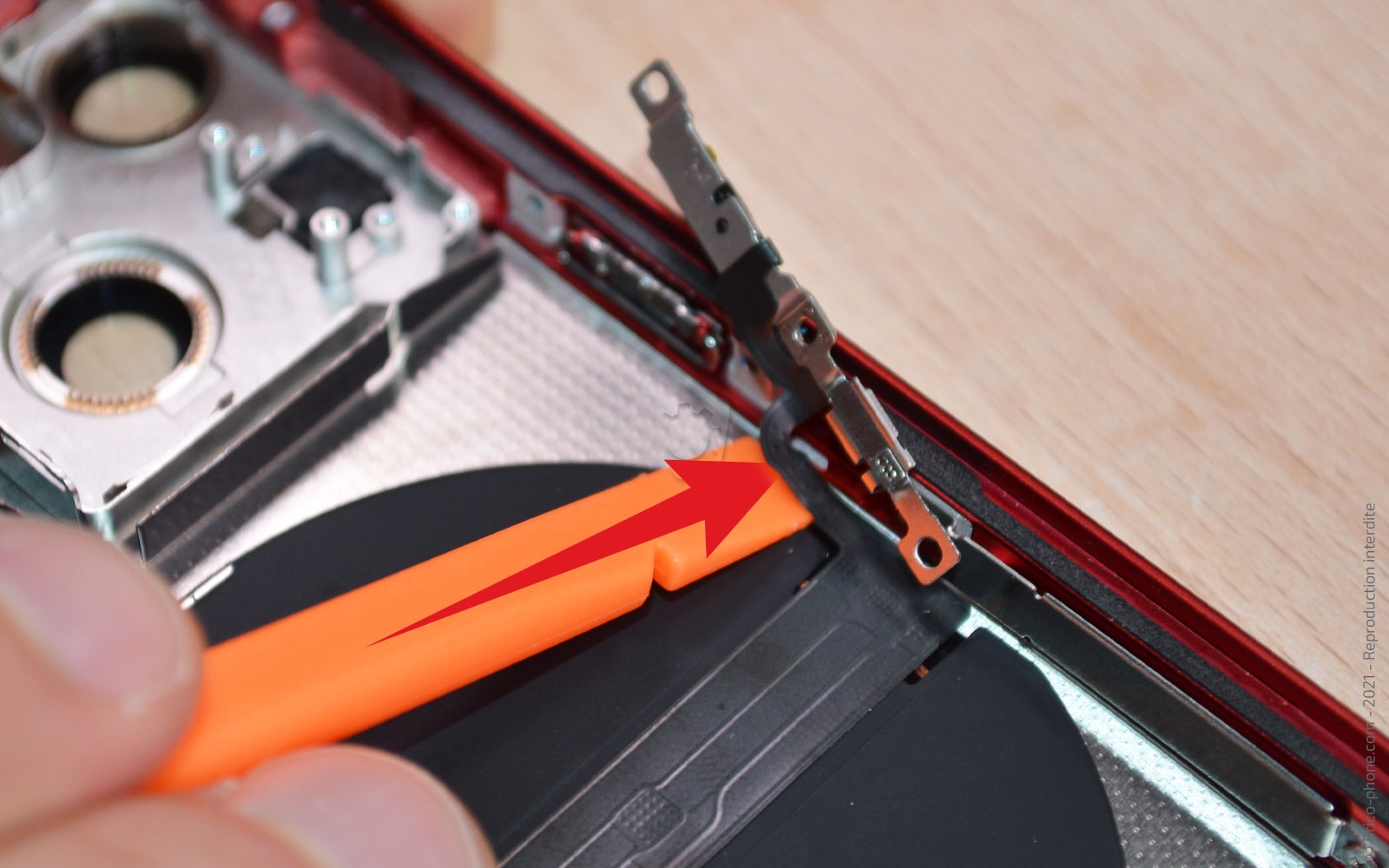 Démontage complet sur iPhone 13 Mini photo 3