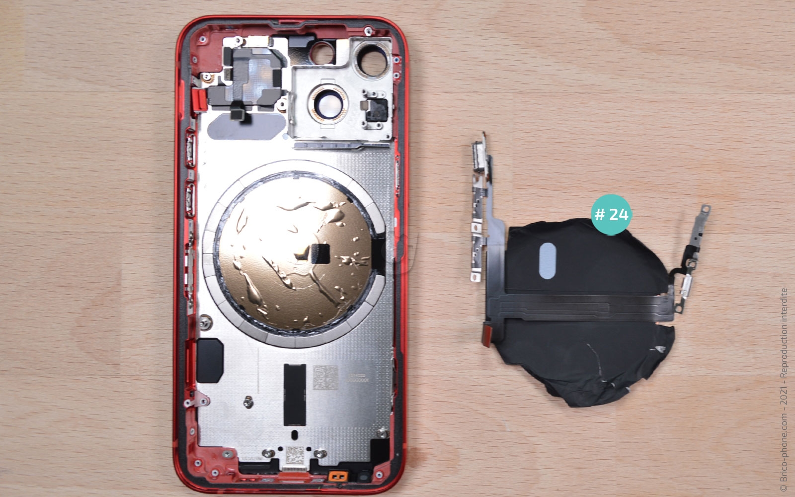 Démontage complet sur iPhone 13 Mini photo 3