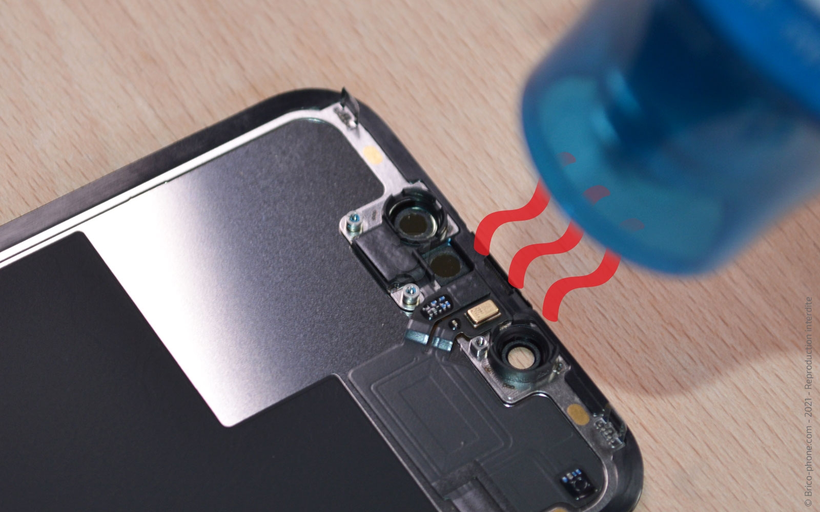 Changement d'écran (vitre + Oled) sur iPhone 13 Mini photo 1