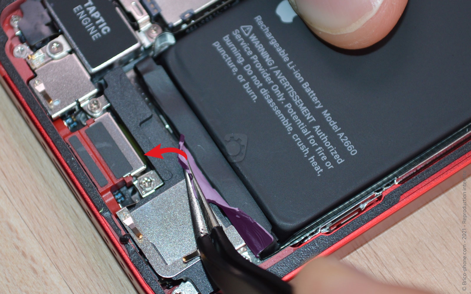 Changement de la batterie sur iPhone 13 Mini photo 2