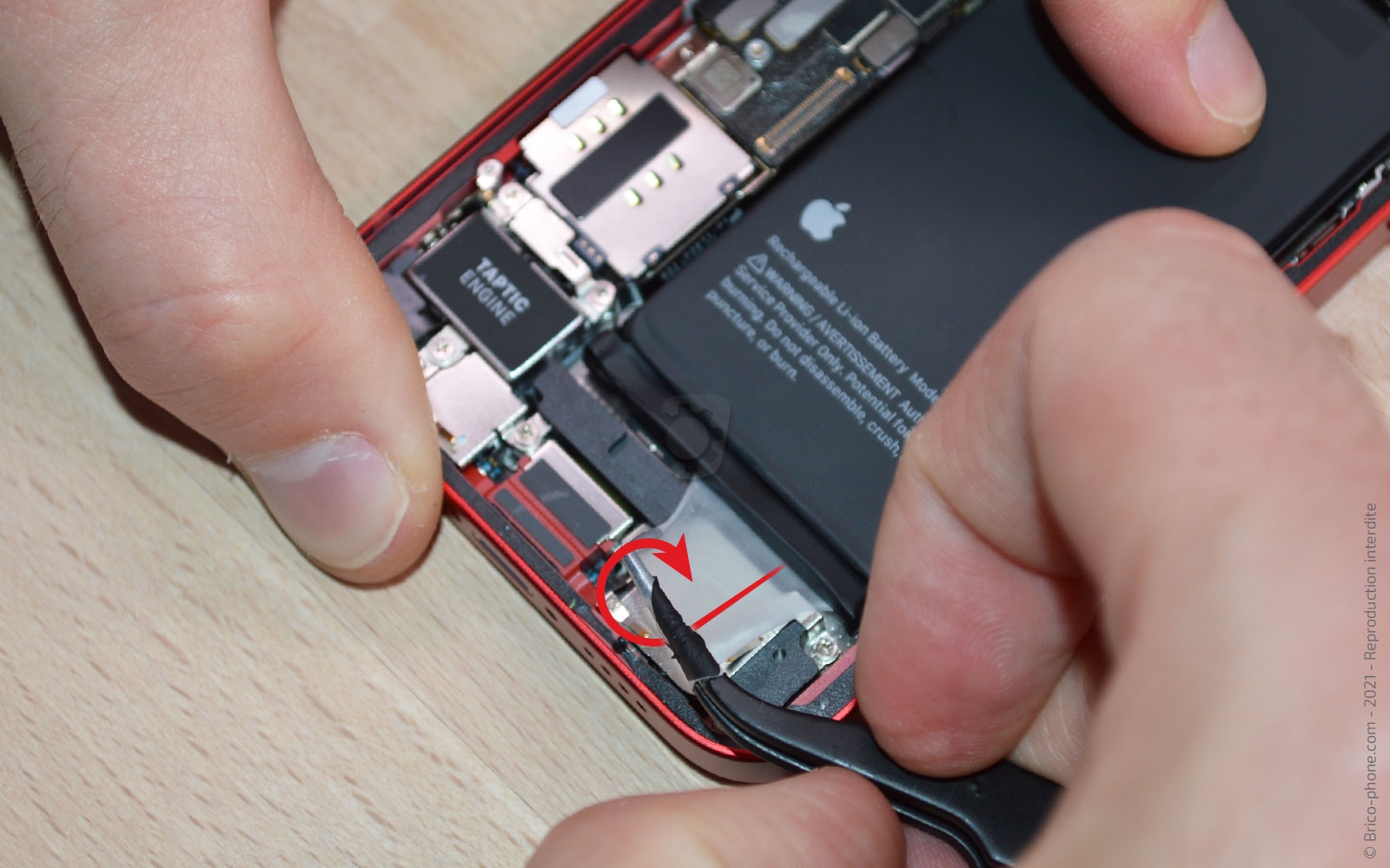 Changement de la batterie sur iPhone 13 Mini photo 3