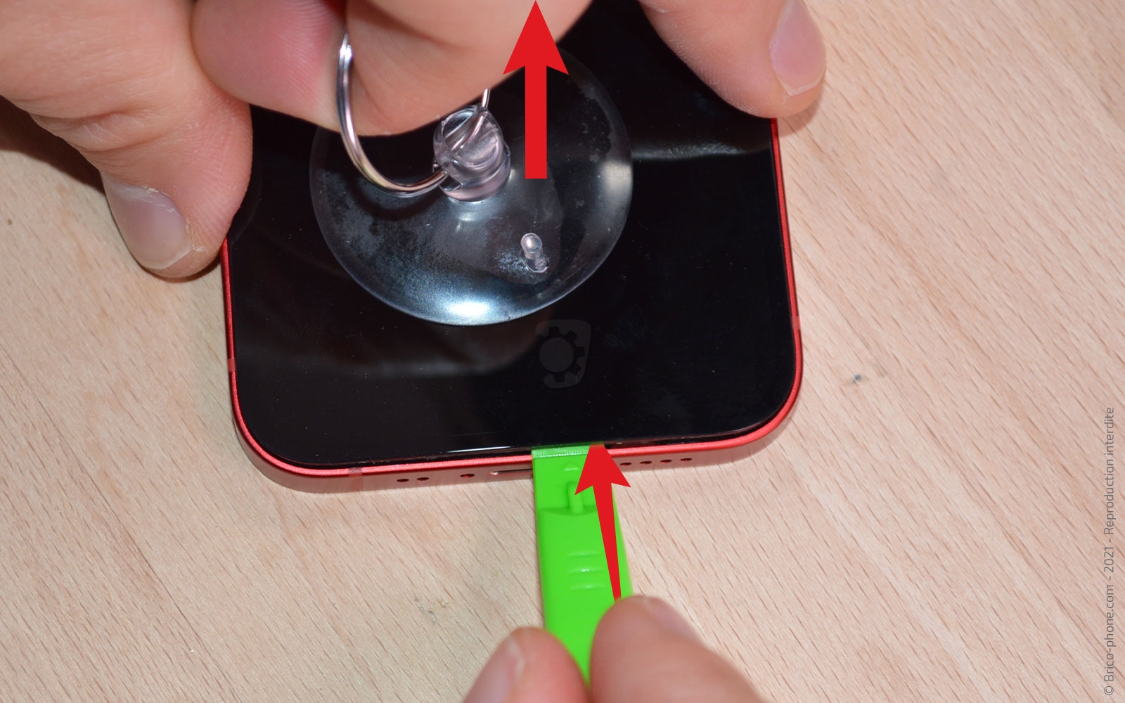 Changement de la batterie sur iPhone 13 Mini photo 2