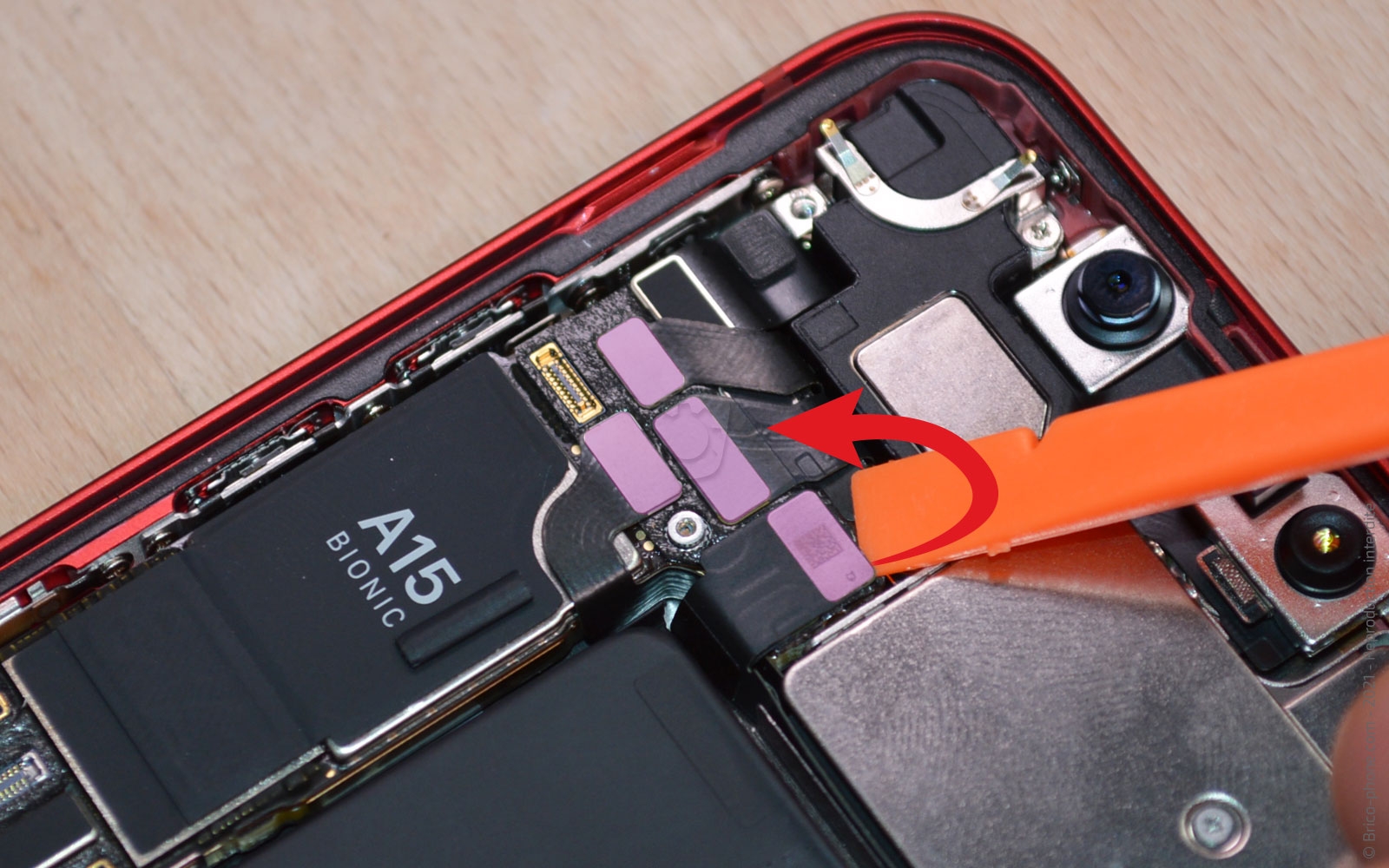 Changement du connecteur de charge sur iPhone 13 Mini photo 1