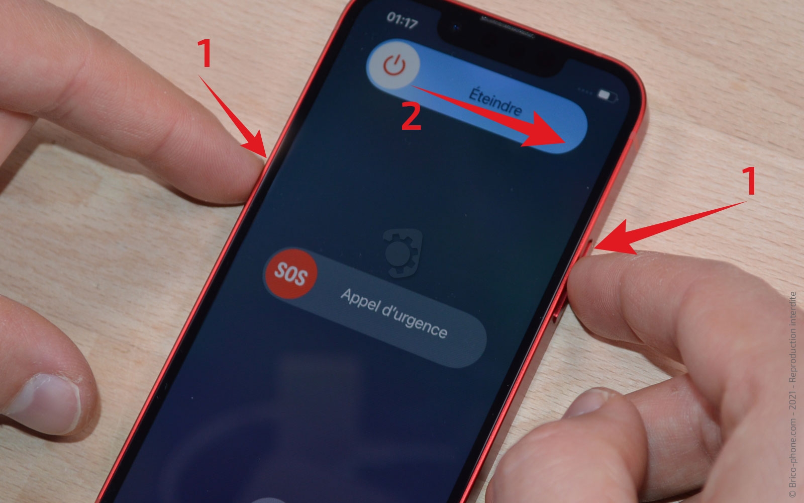 Changement du connecteur de charge sur iPhone 13 Mini photo 2