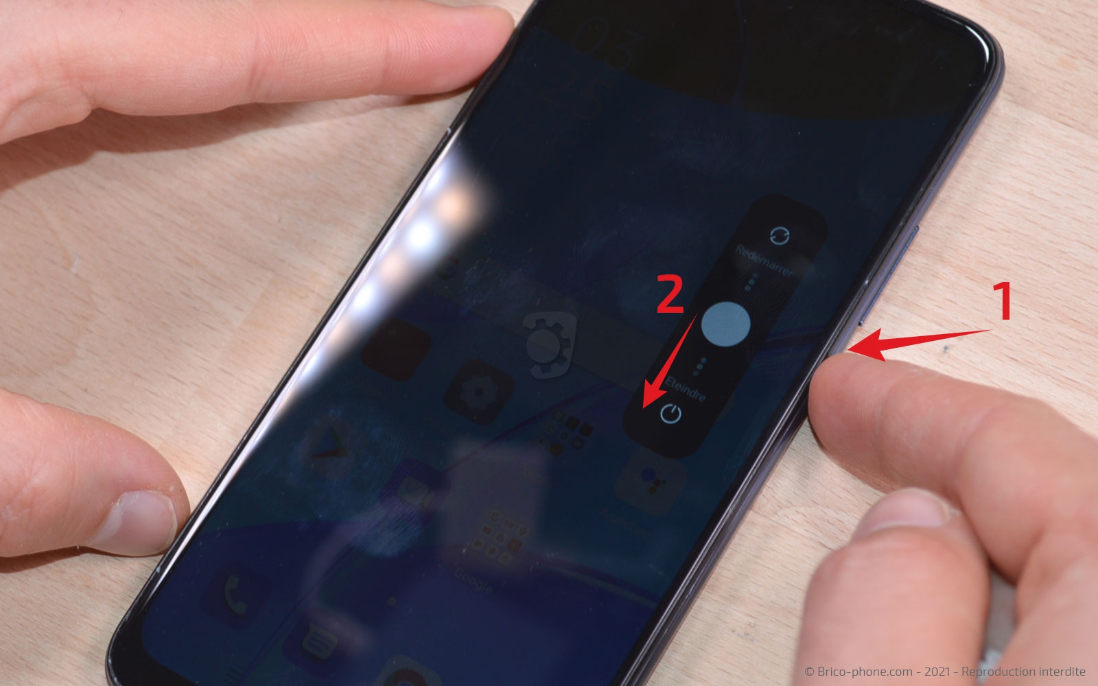 Changement de l'écran (vitre + LCD) sur A15 photo 2