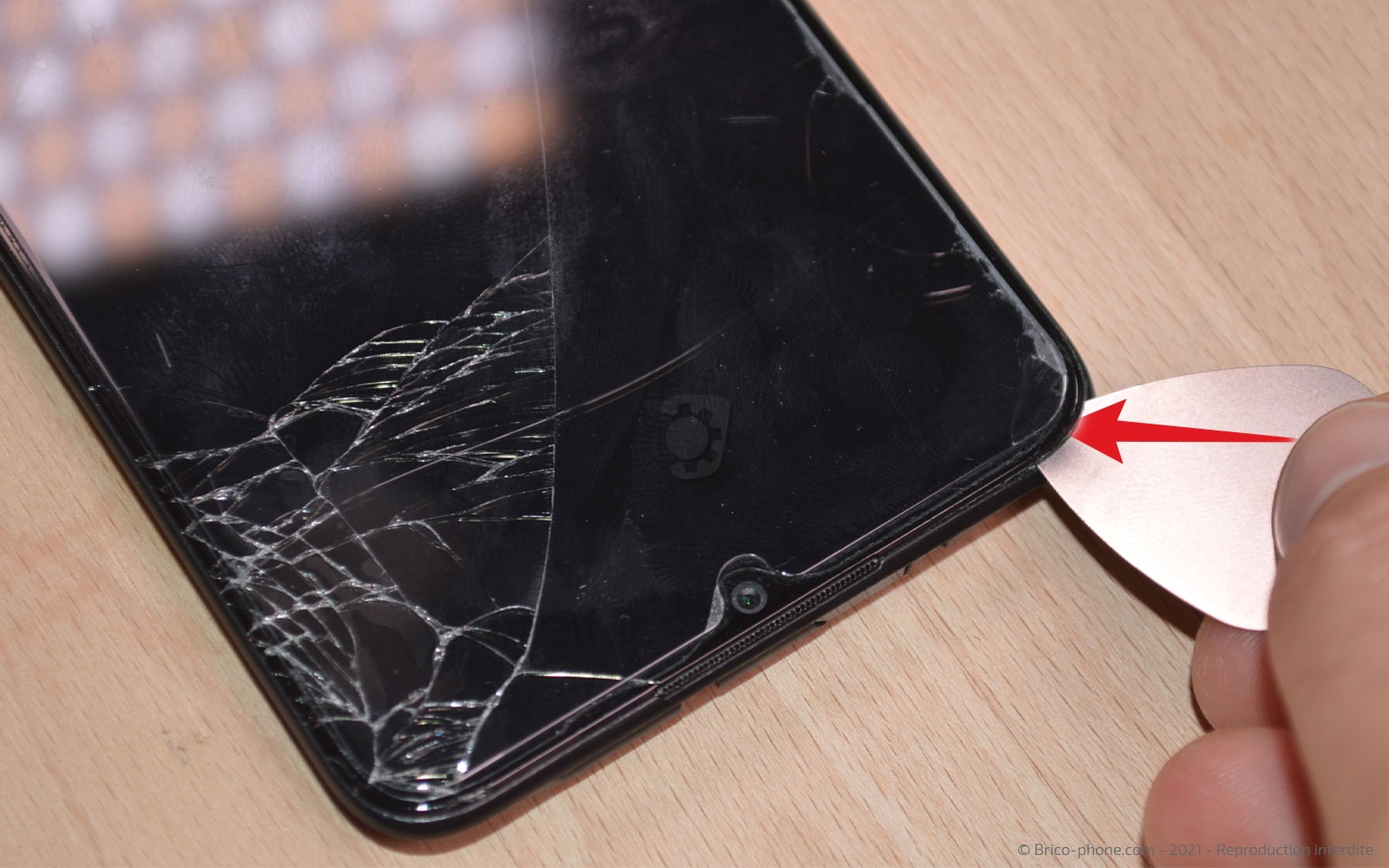 Changement de l'écran (vitre + LCD) sur A15 photo 1