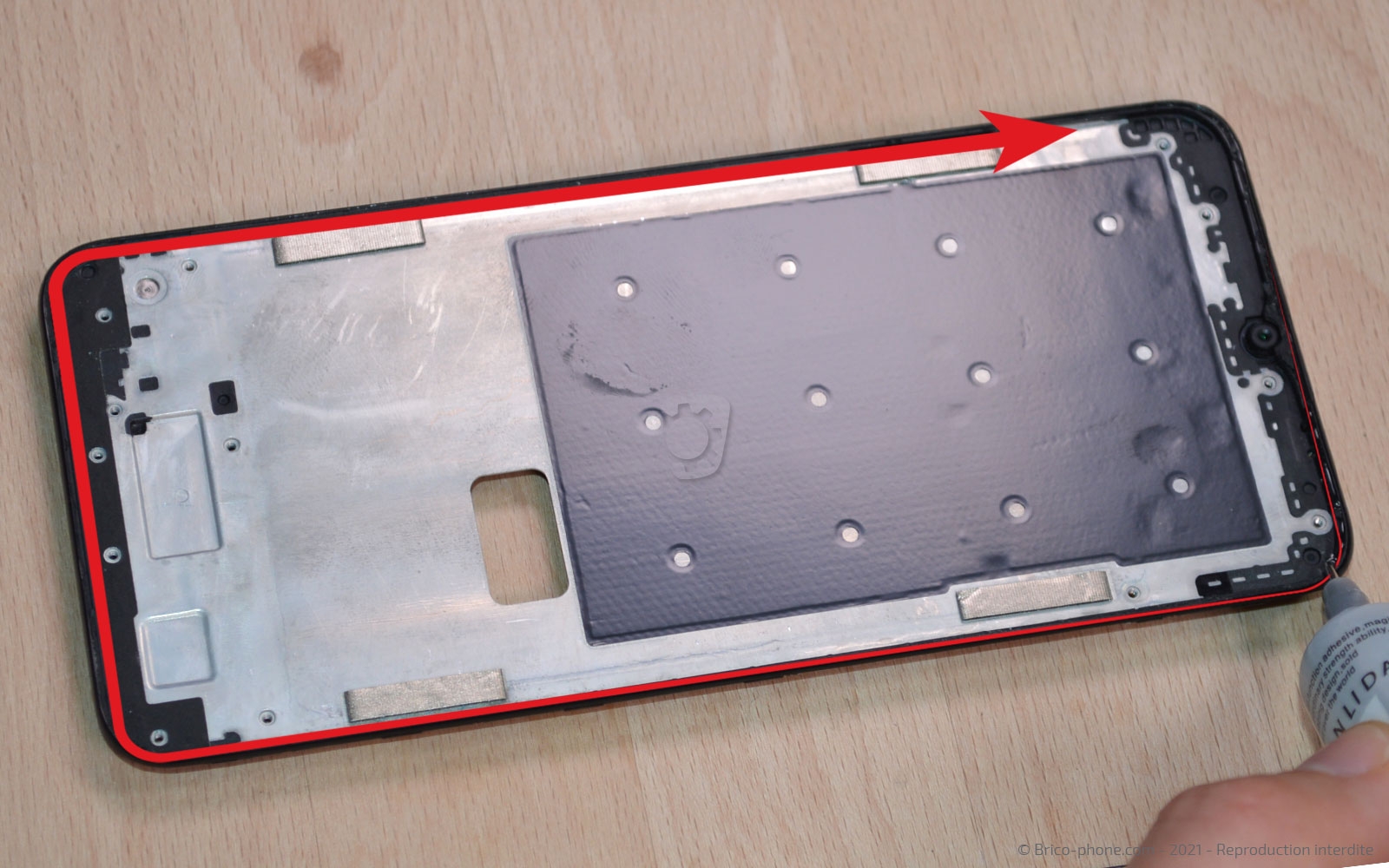 Changement de l'écran (vitre + LCD) sur A15 photo 1