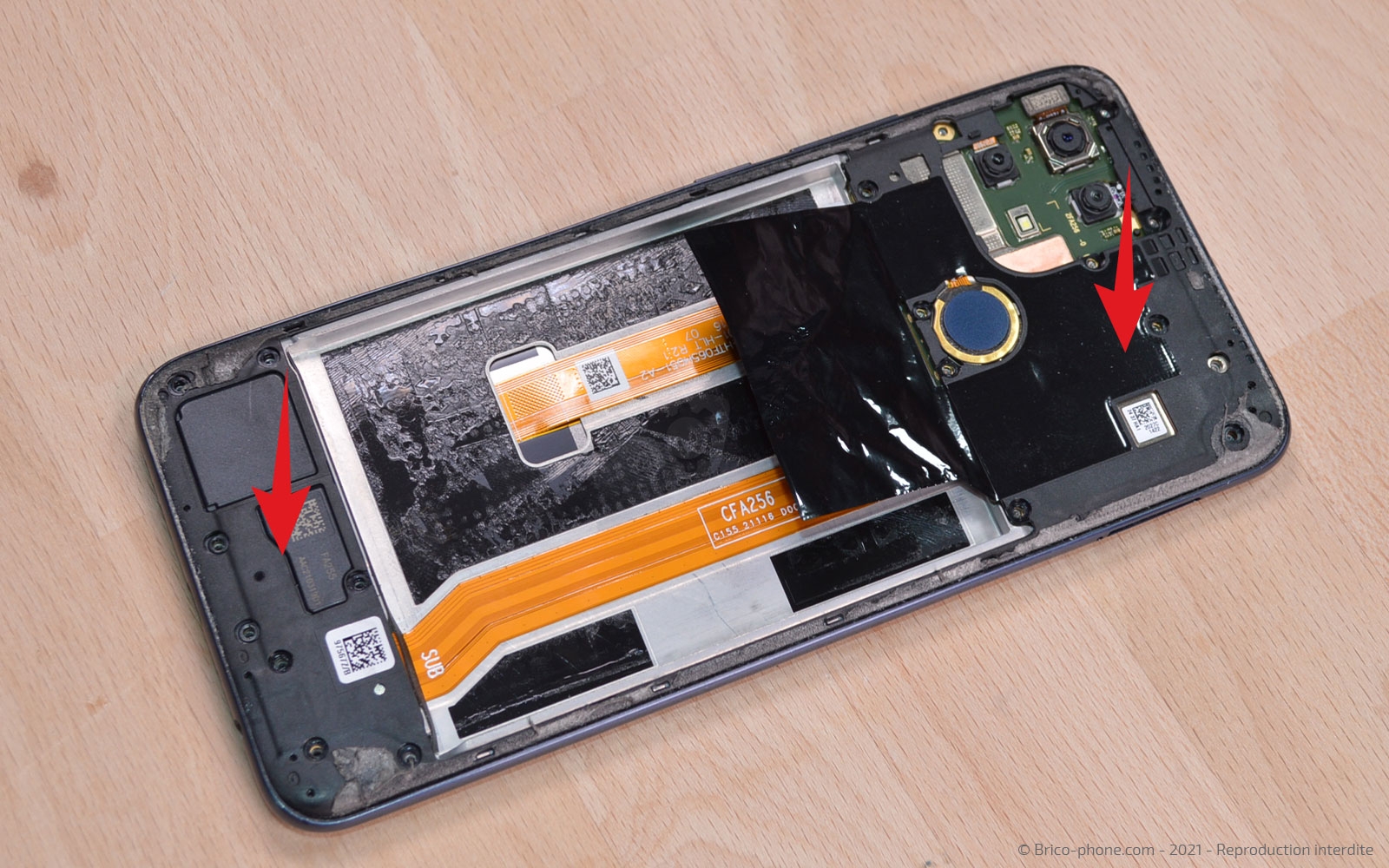 Changement de l'écran (vitre + LCD) sur A15 photo 2