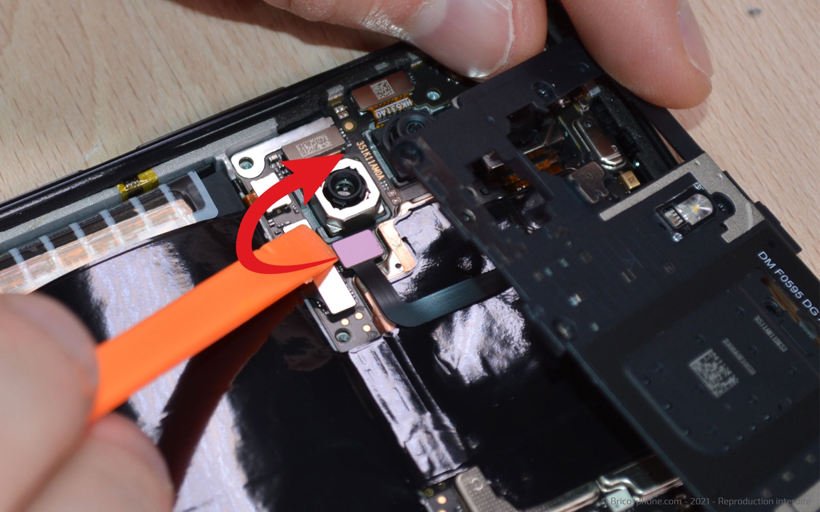 Comment changer la batterie sur Poco F3 photo 3