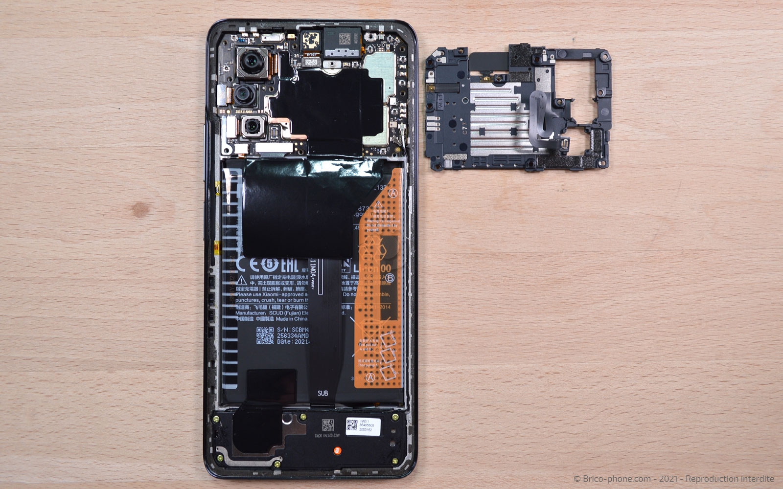 Comment changer la batterie sur Poco F3 photo 4