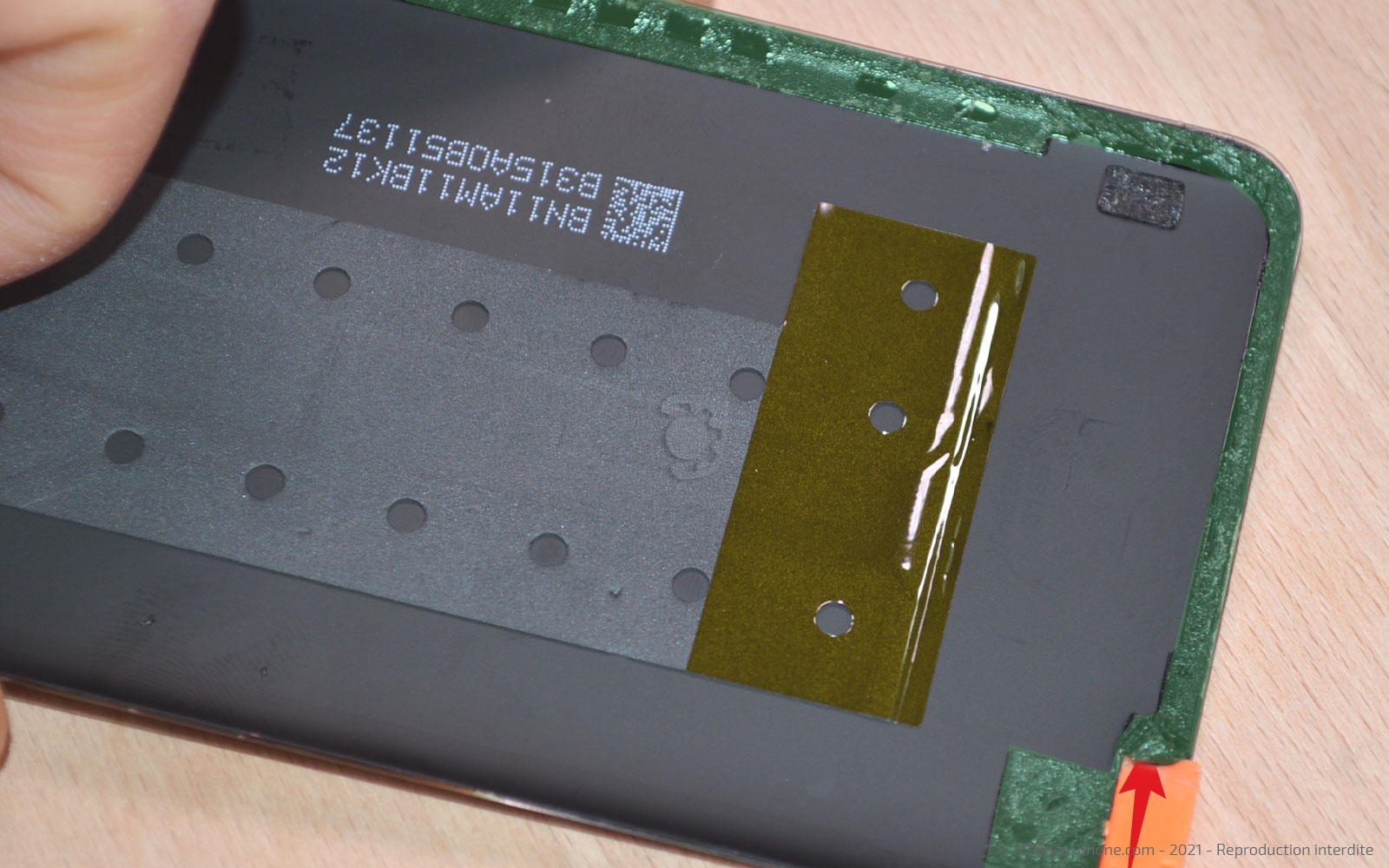 Comment changer le connecteur de charge sur Poco F3 photo 1