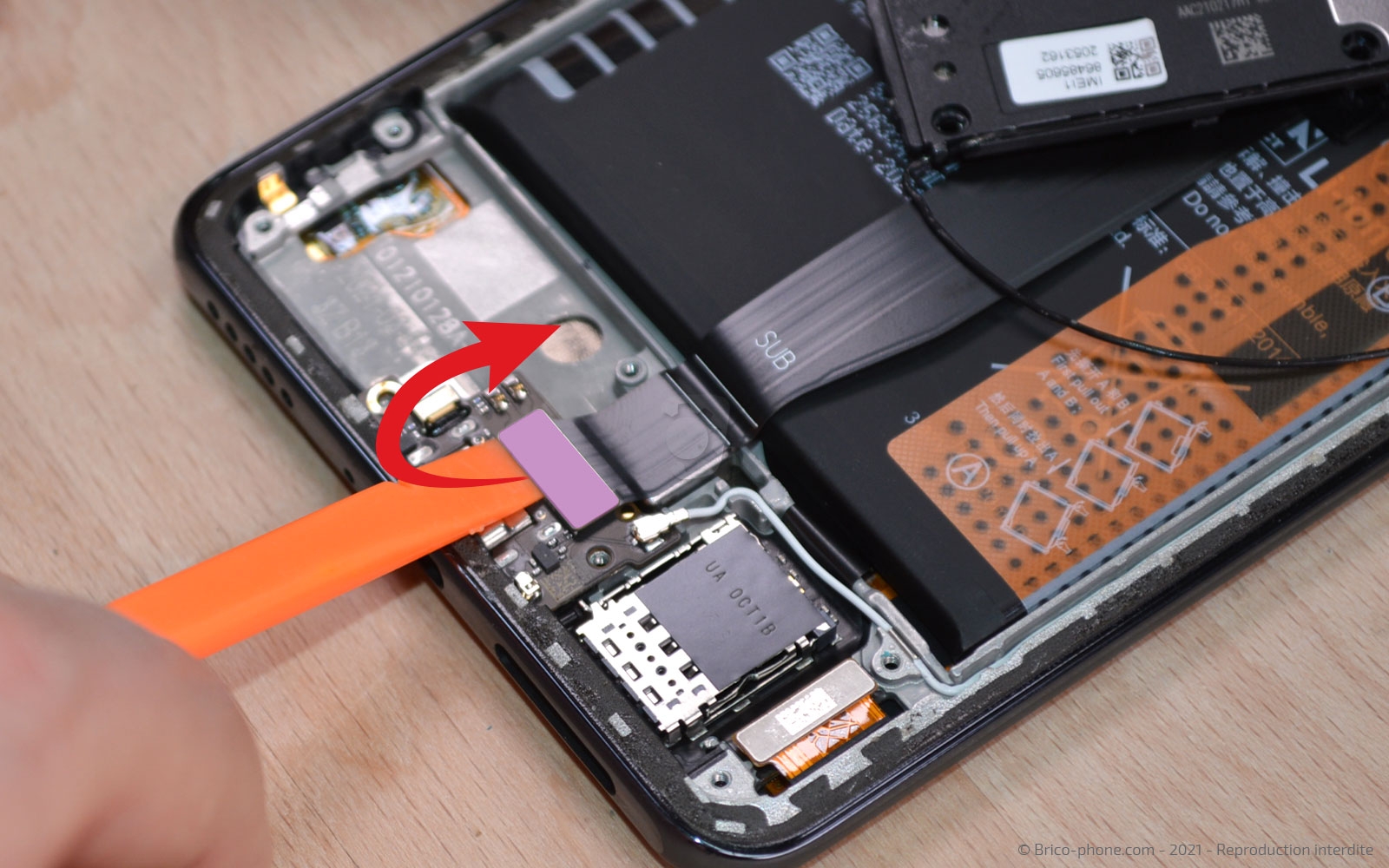 Comment changer le connecteur de charge sur Poco F3 photo 3