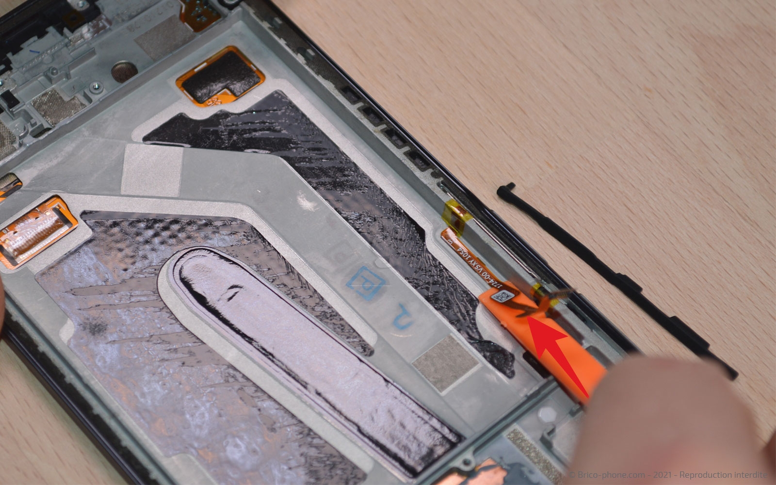 Comment changer le bloc écran sur Poco F3 photo 4