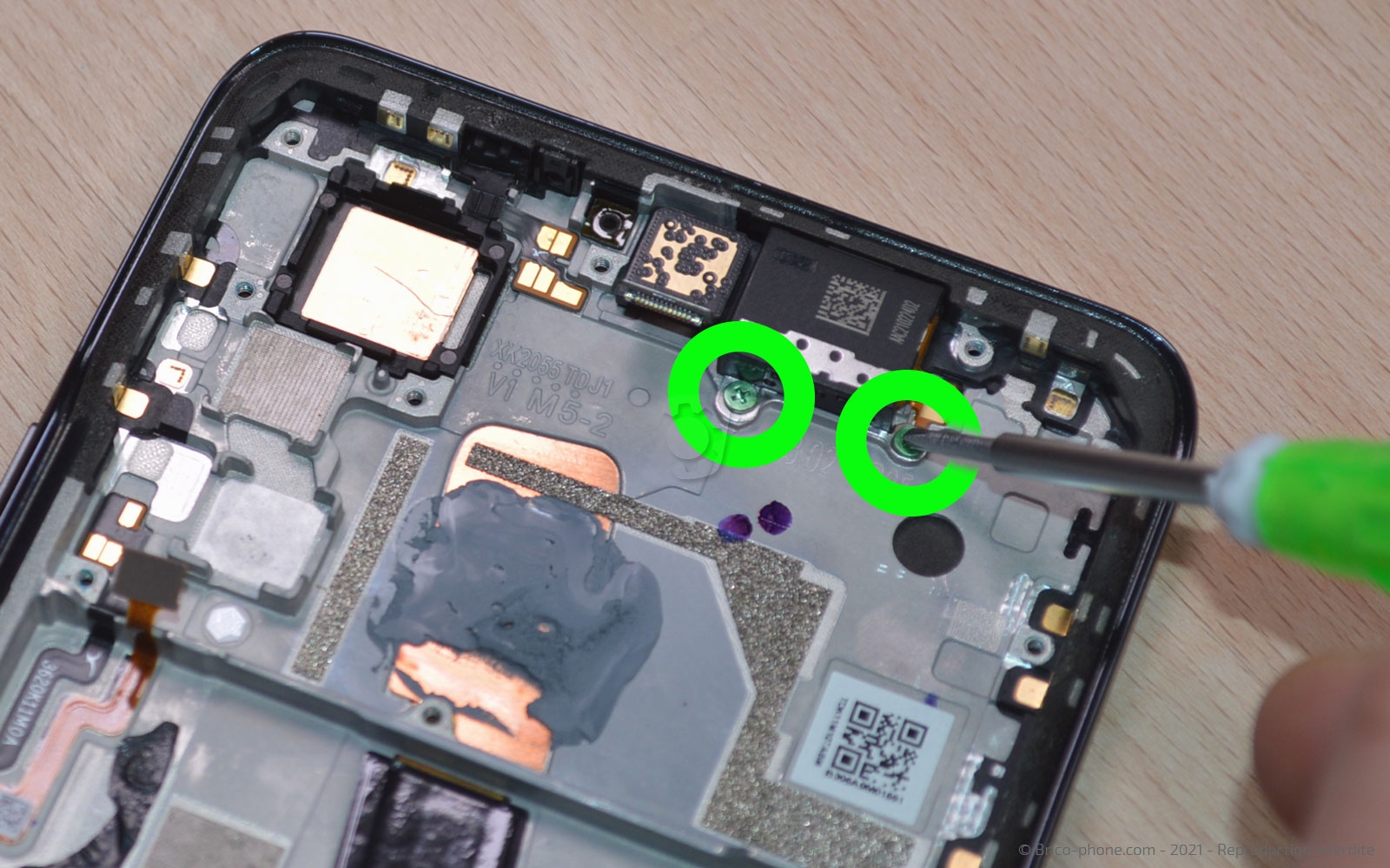 Comment changer le bloc écran sur Poco F3 photo 1