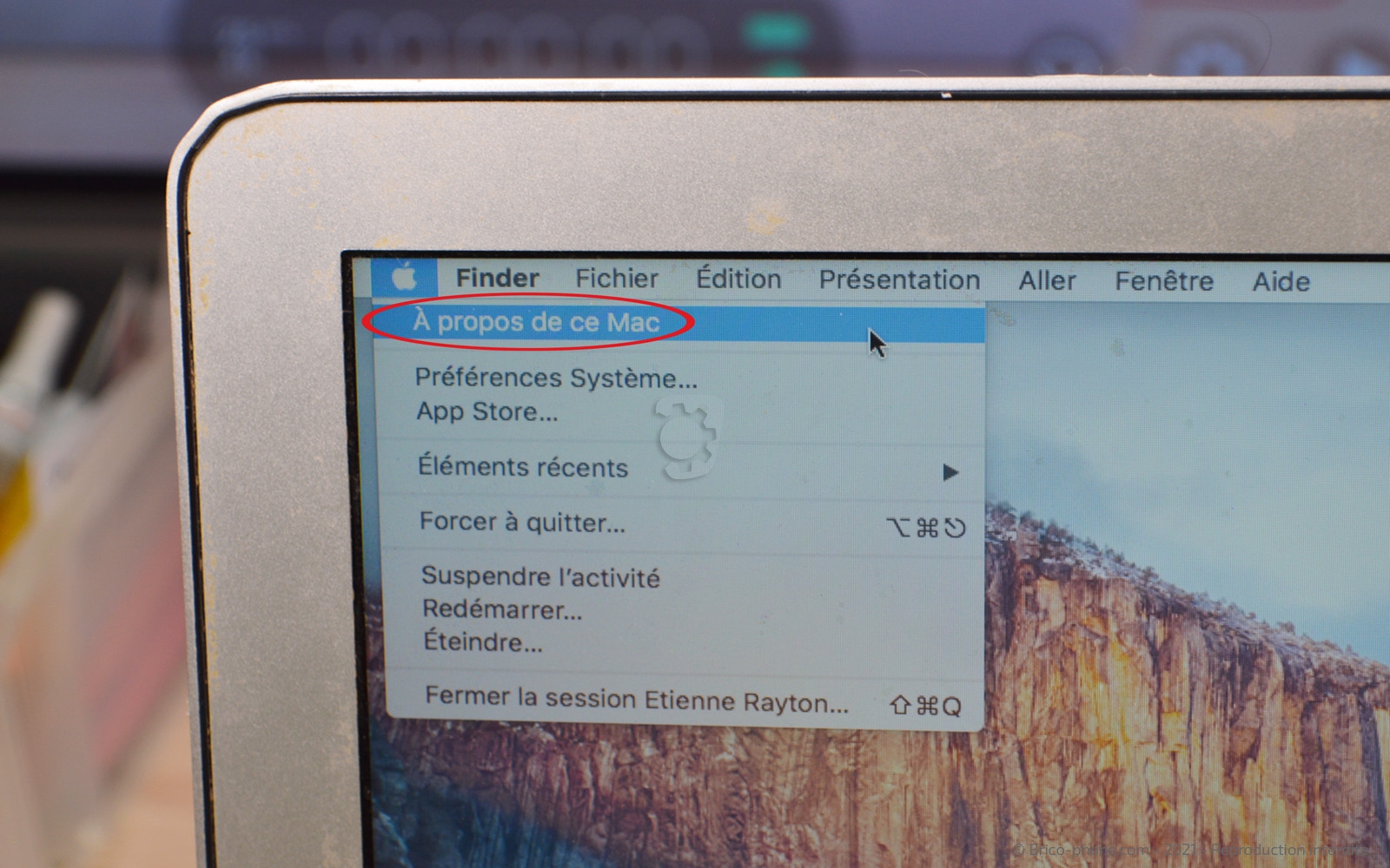 Changement de batterie sur Macbook Air 13 pouces A1466 EMC 2559 - 2012 photo 3