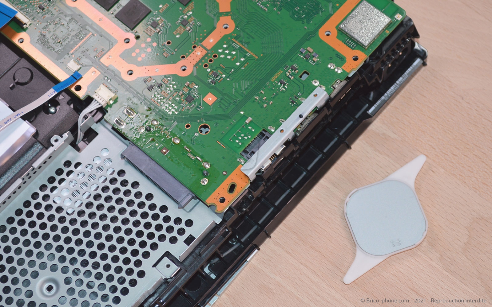 Démontage complet de la Console sur Playstation 4 SLIM photo 4