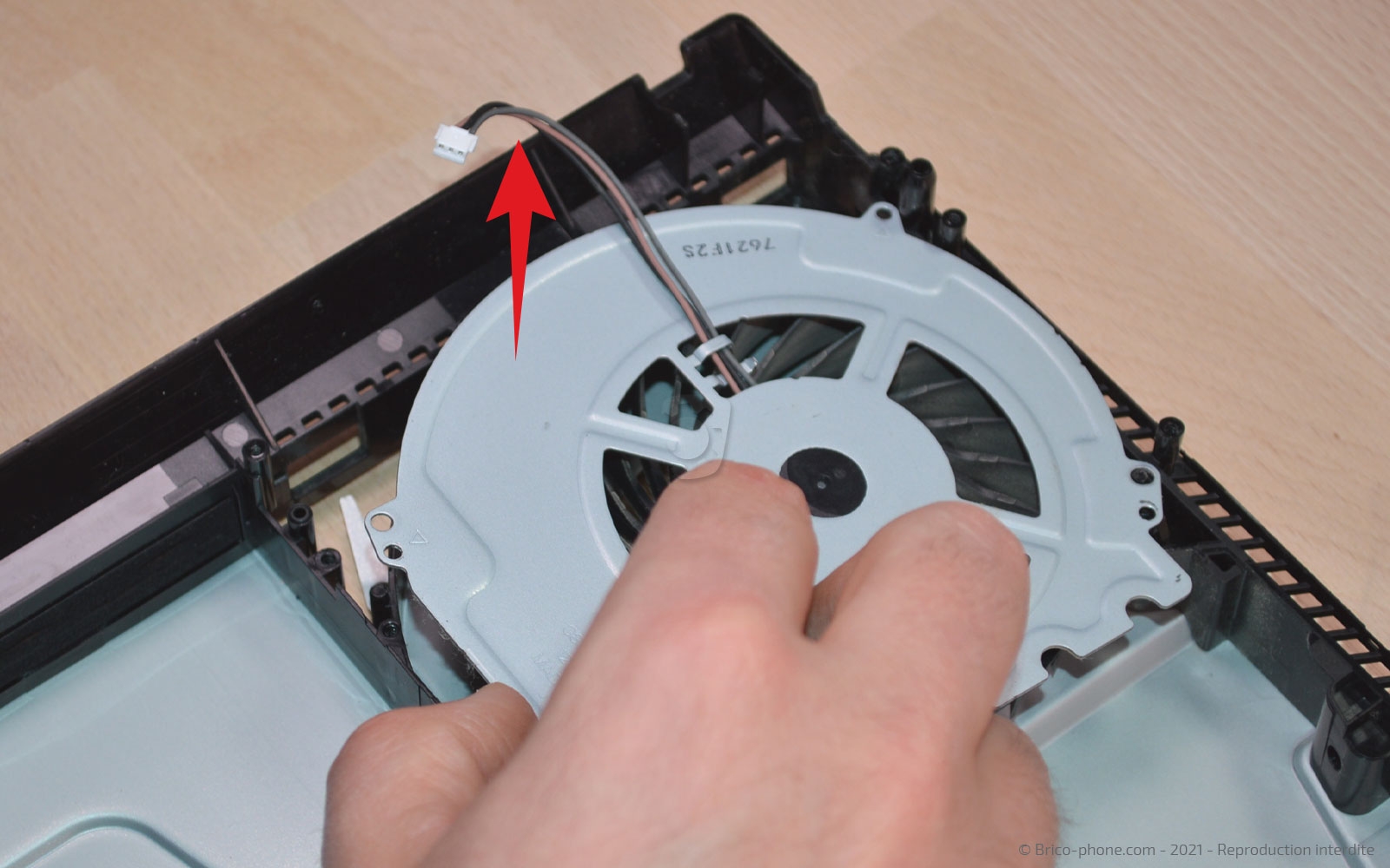 Démontage complet de la Console sur Playstation 4 SLIM photo 2