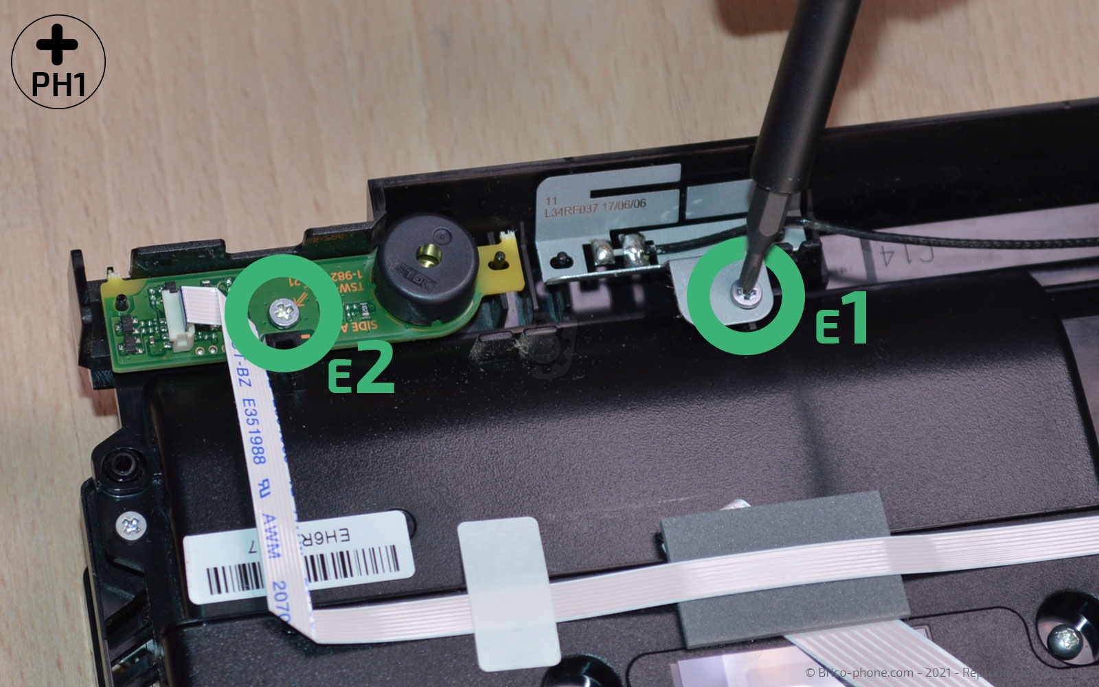 Démontage complet de la Console sur Playstation 4 SLIM photo 1